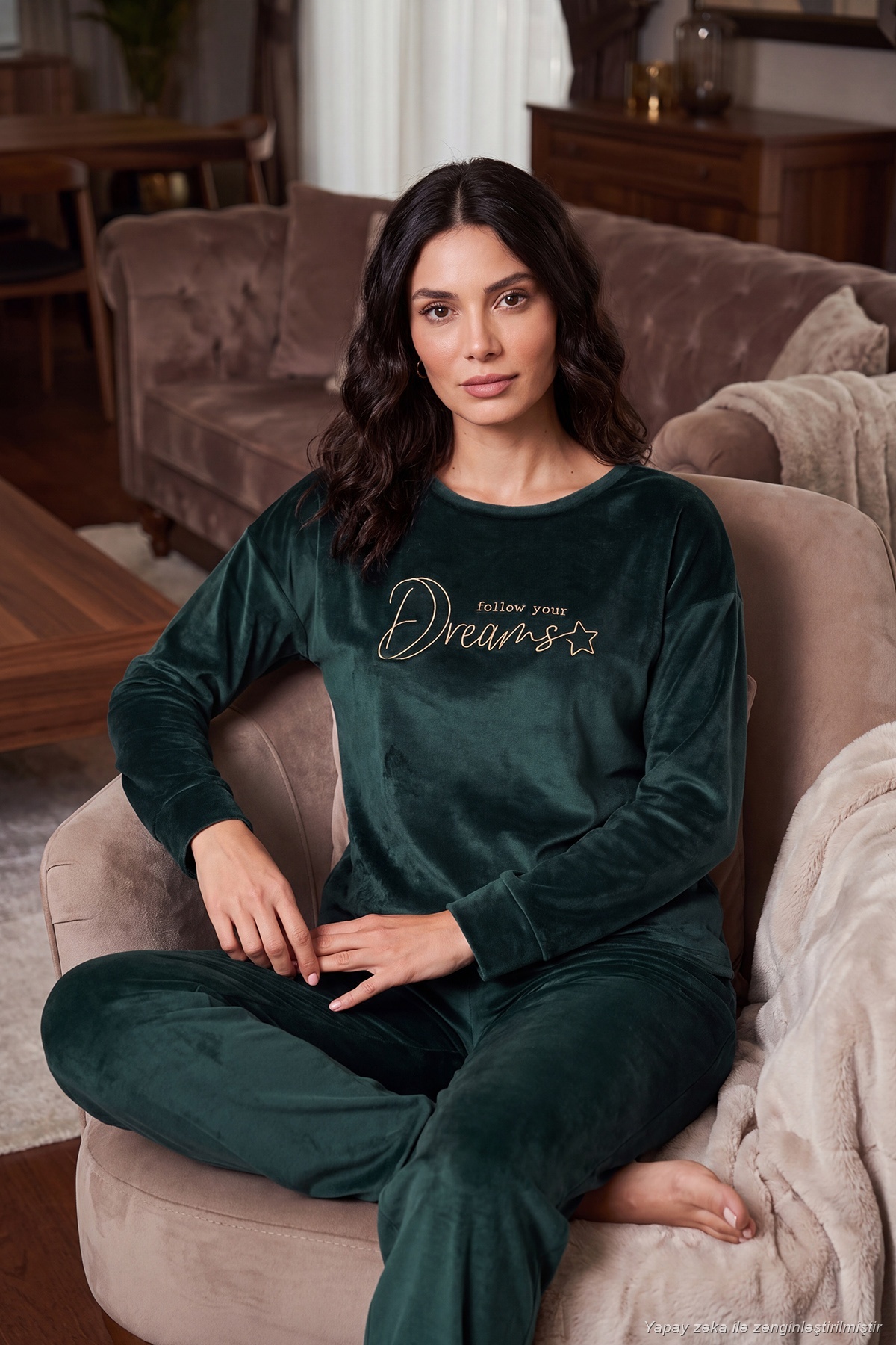 Lela Bisiklet Yaka Yumuşak Dokulu Parlak Kadife Pijama Takımı Kadın PİJAMA TAKIMI 6094209