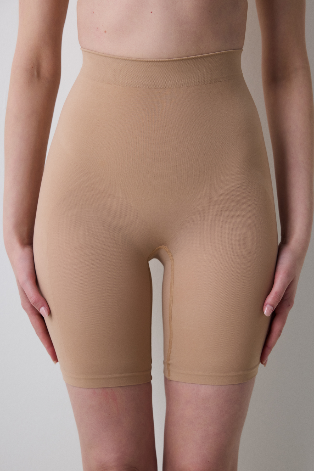 Penti Premium Dikişsiz Seamless Push Up Şort Korse görsel 2