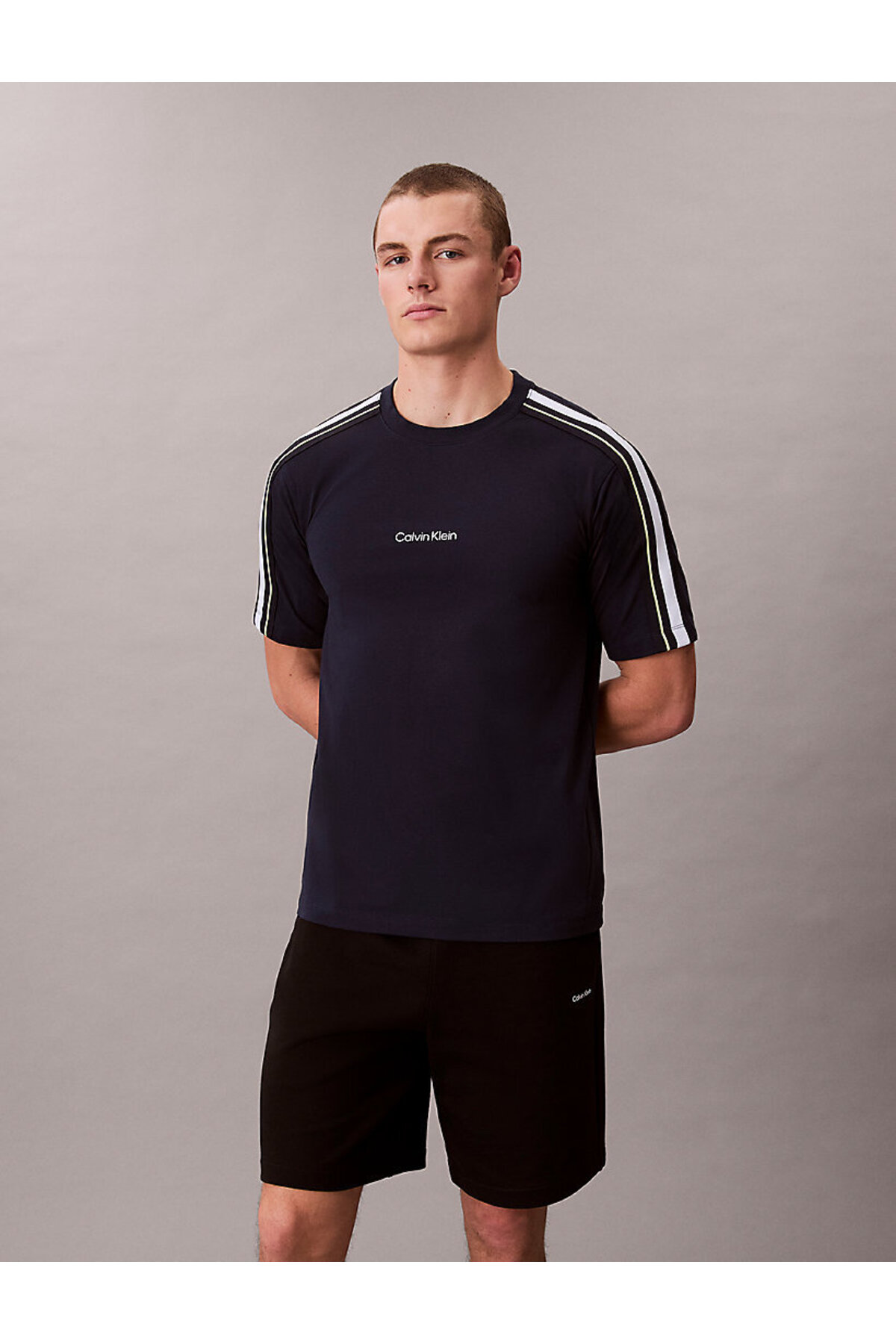 تیشرتمردانهCalvin Kleinآبی