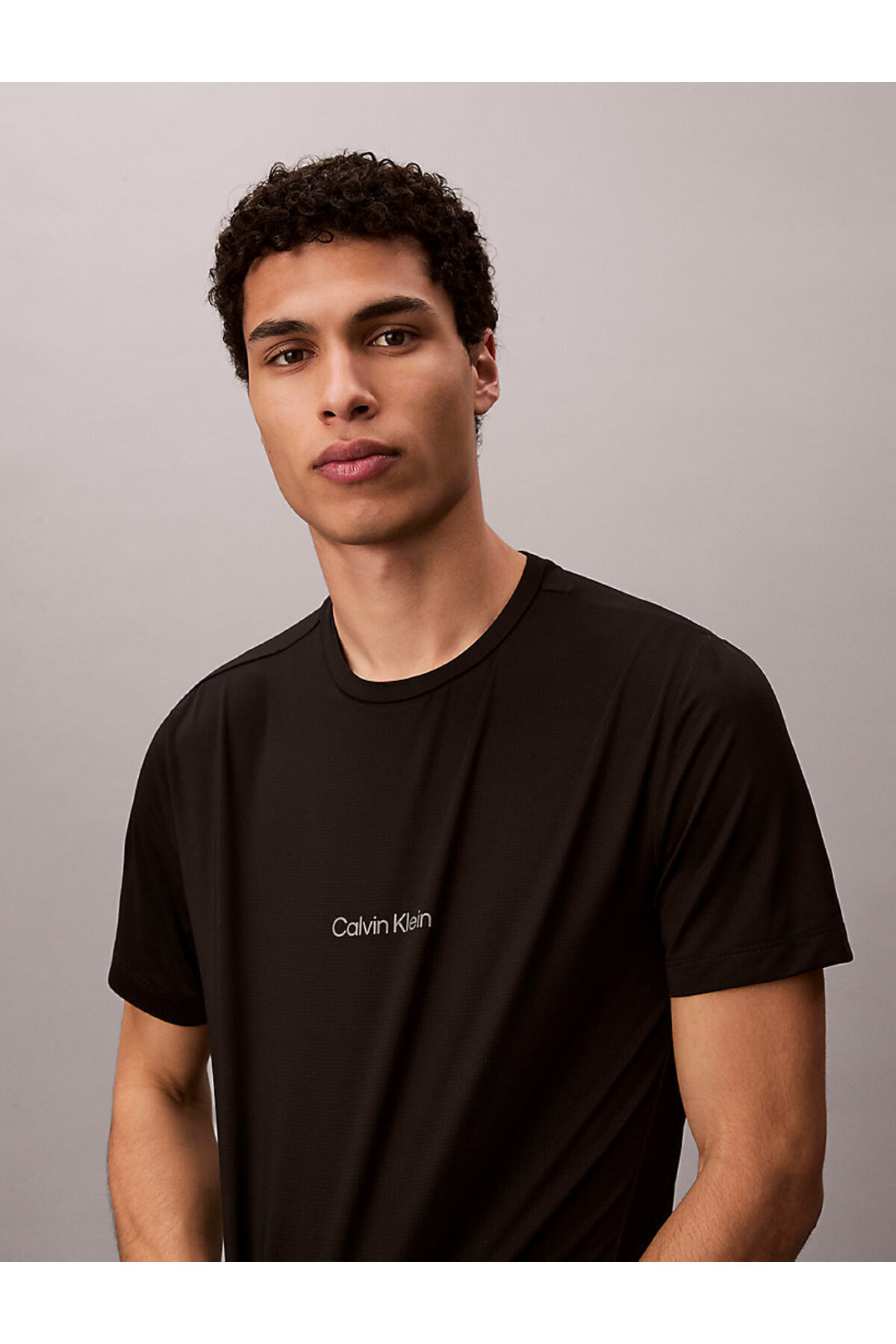 تیشرتمردانهCalvin Kleinمشکی