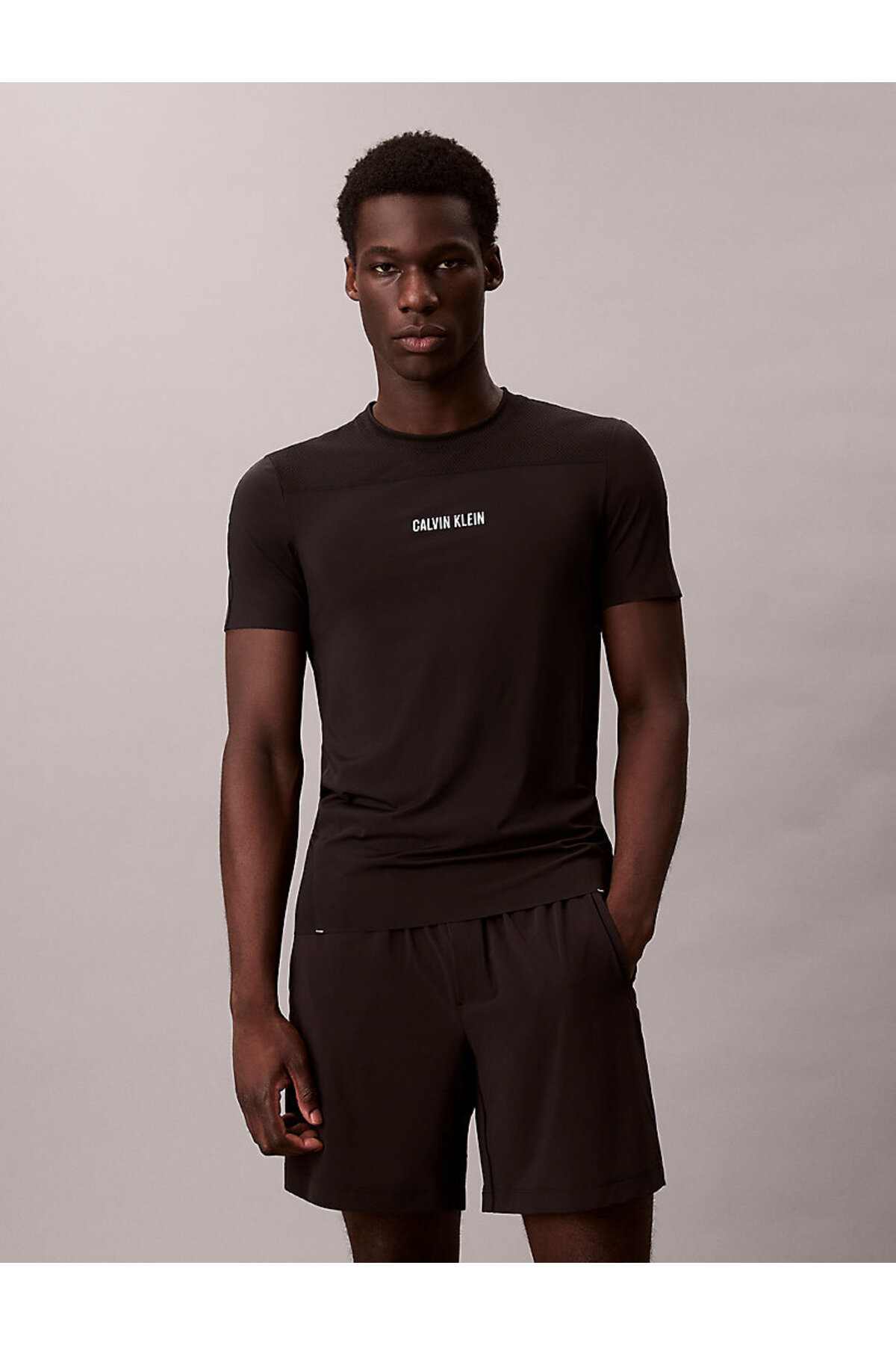 تیشرتمردانهCalvin Kleinمشکی