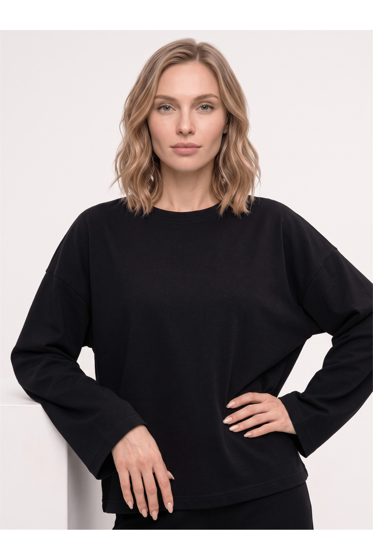 Co Trendiz Kadın %100 Pamuk Bisiklet Yaka Uzun Kollu T-shirt Siyah görsel 3