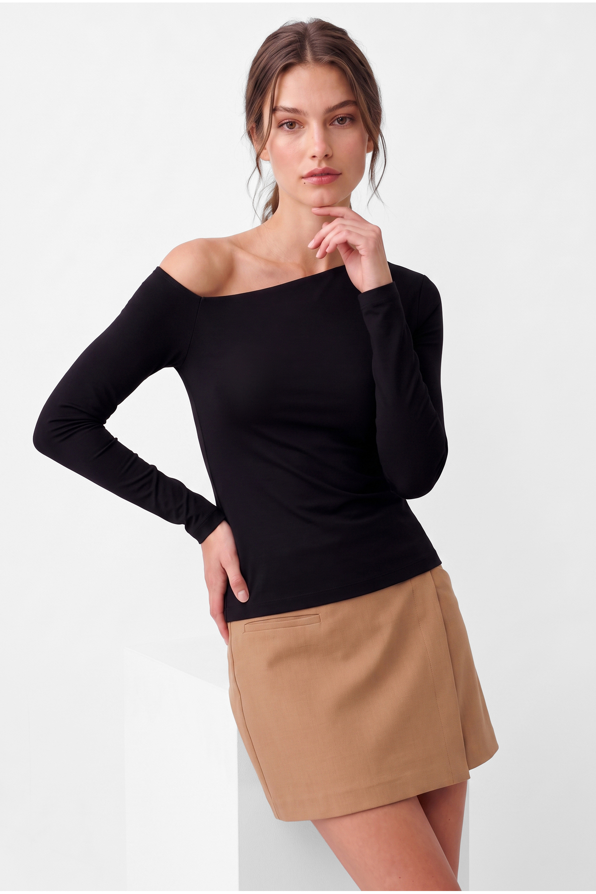 OLYNN Kadın Siyah Asimetrik Yaka Uzun Kollu Premium Soft Modal Pamuk Bluz