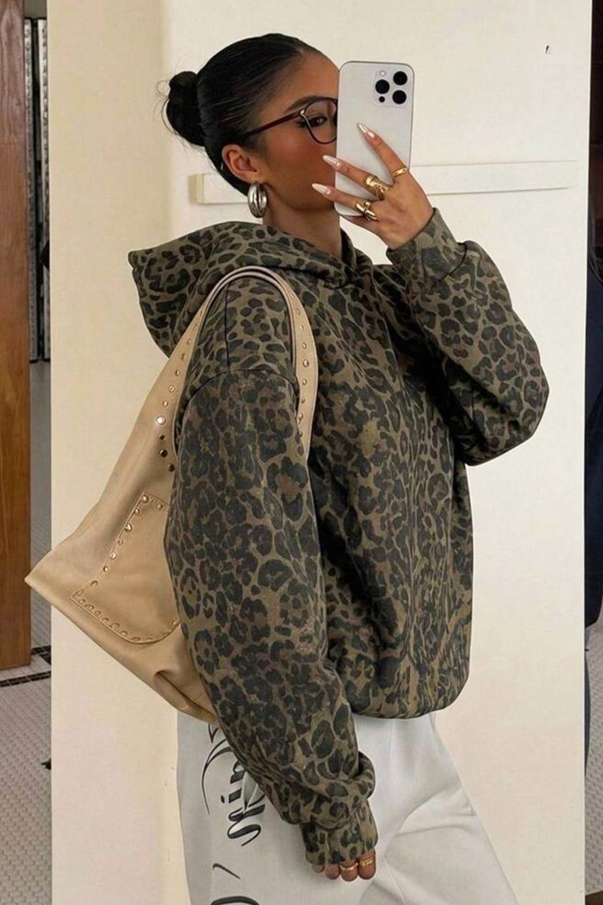 İlayda Toprak Hood Haki Leopar Desen Kapüşonlu Rahat Kalıp Hoodie Günlük Uzun Kollu Sweatshirt görsel 3