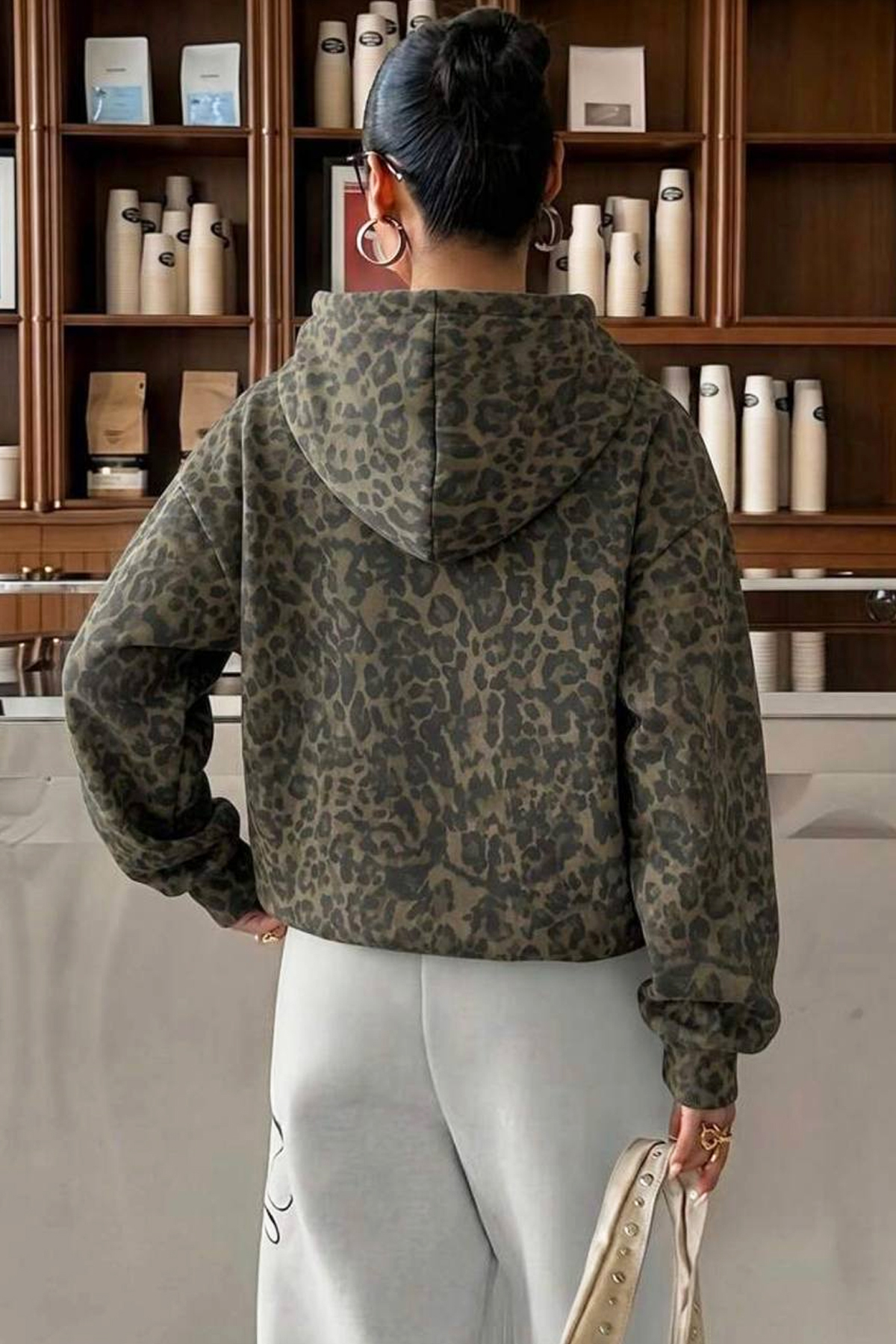İlayda Toprak Hood Haki Leopar Desen Kapüşonlu Rahat Kalıp Hoodie Günlük Uzun Kollu Sweatshirt görsel 7