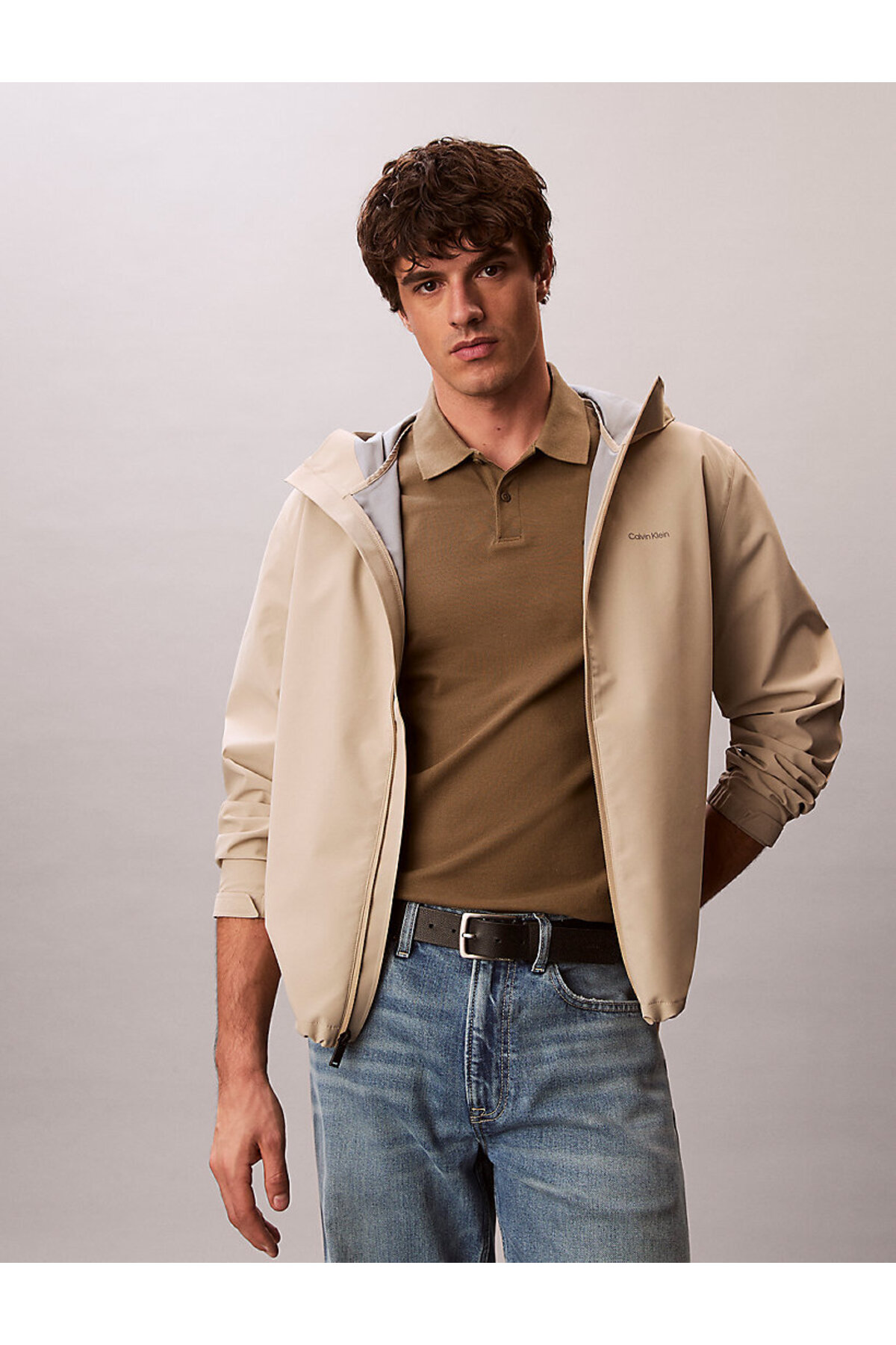 تیشرتمردانهCalvin Kleinبژ