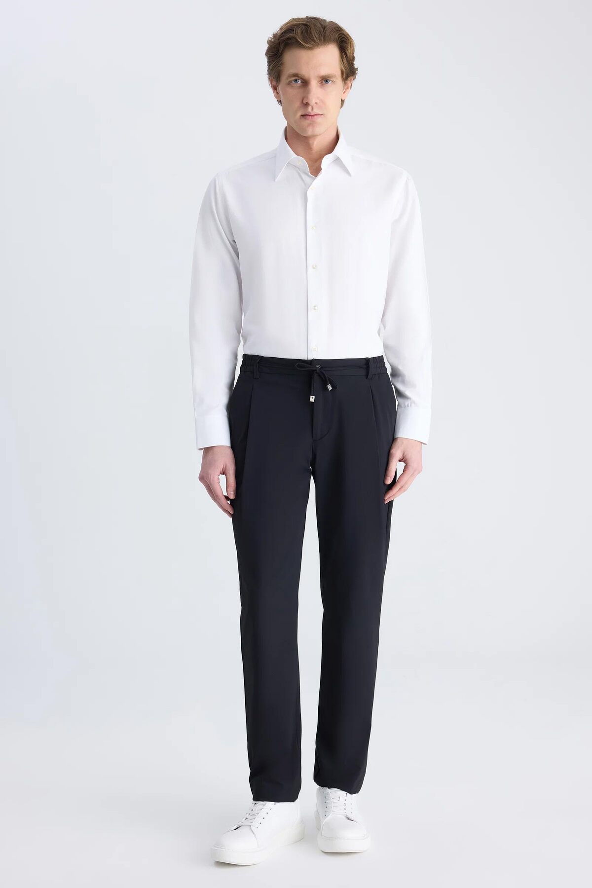 Relaxed Fit Siyah Jogger Pantolon — مشکی 5EC03TL02342M — تصویر 4 از 8