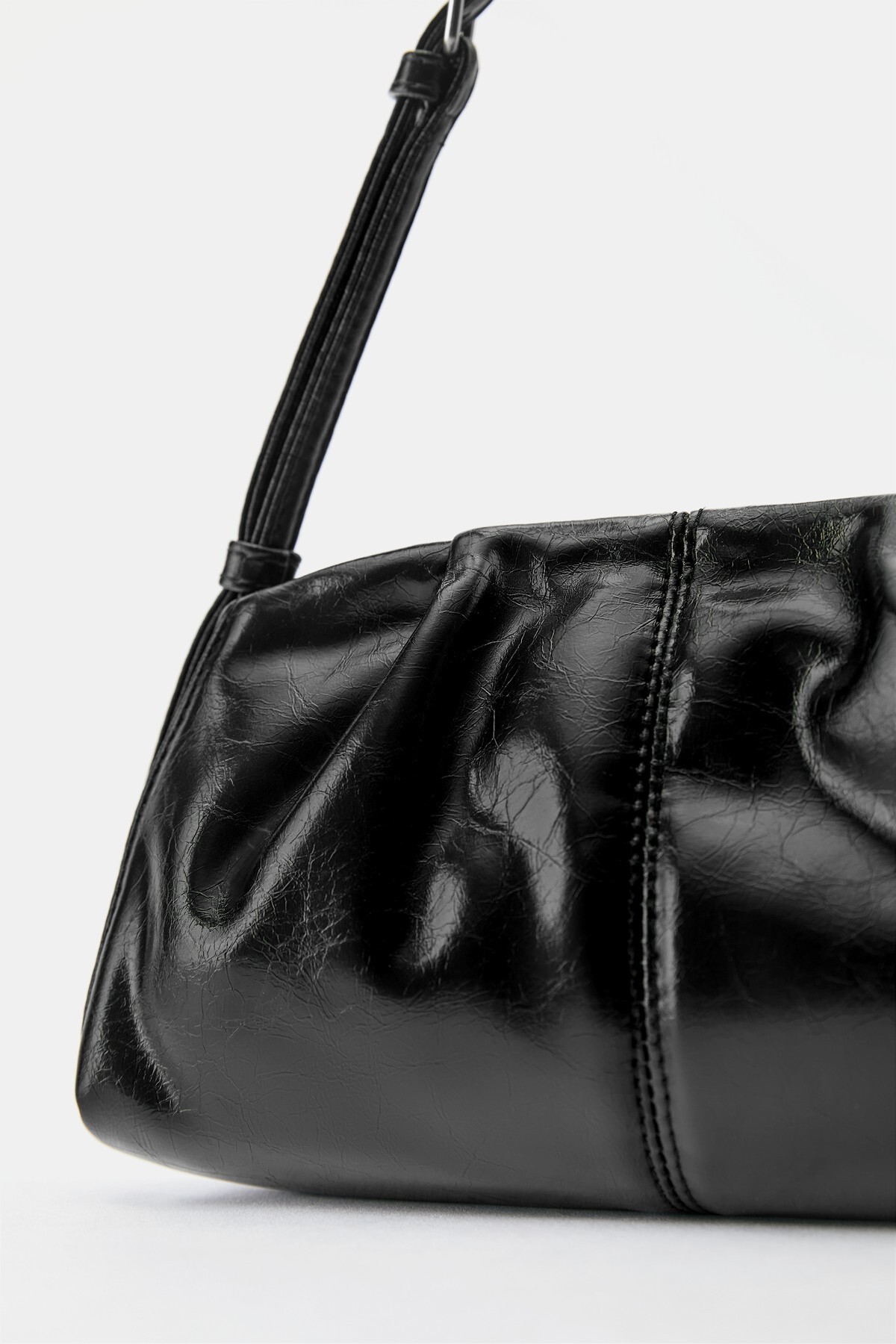 Pull & Bear Pileli omuz çantası görsel 5