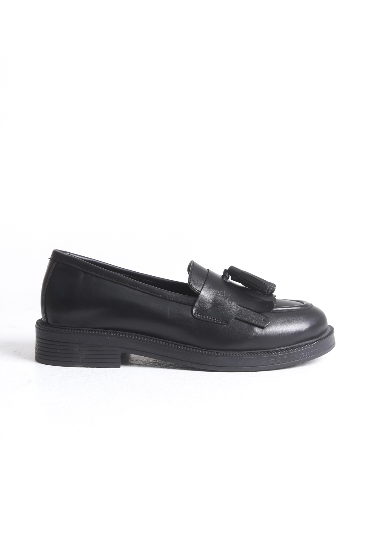 GNS Shoes Hakiki Deri Siyah Cilt Püsküllü Kadın Ayakkabı görsel 4