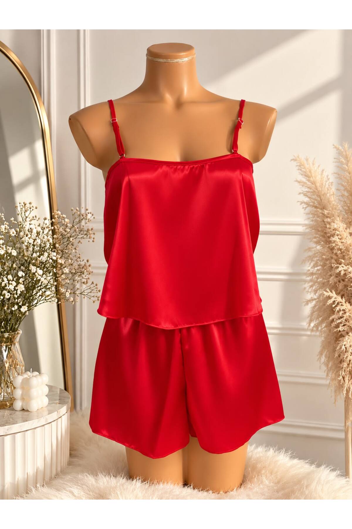 Lillie Love secret saten gecelik sabahlık detay