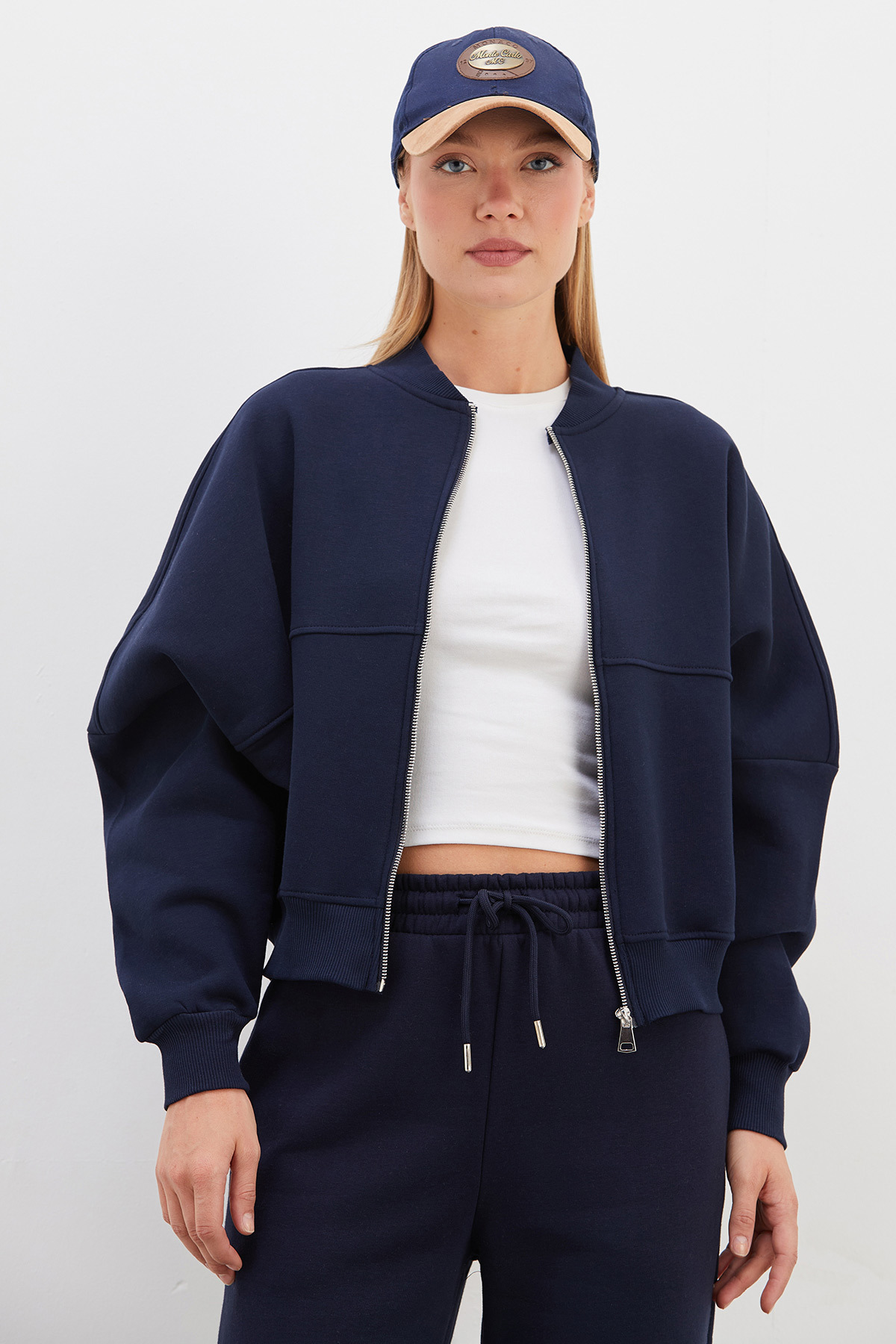 Fulla Moda 3 İplik Basic Fermuarlı Dik Yaka Crop Sweatshirt görsel 2