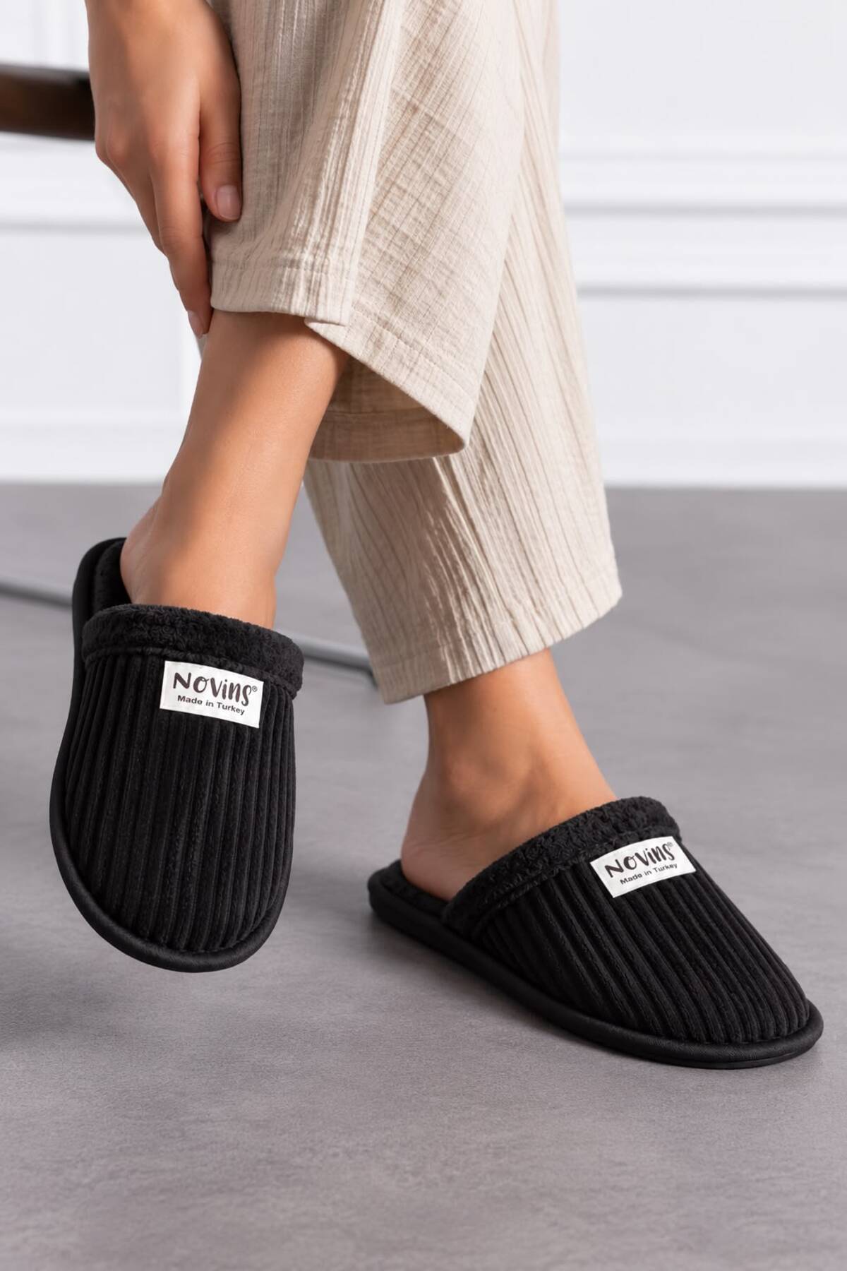 NOVİNS 3 Çift Avantajlı Karma Paket Fitilli Kumaş Peluş Ev Terliği Yumuşak Kürklü Sıcak Kışlık Unisex Ev Terliği görsel 7