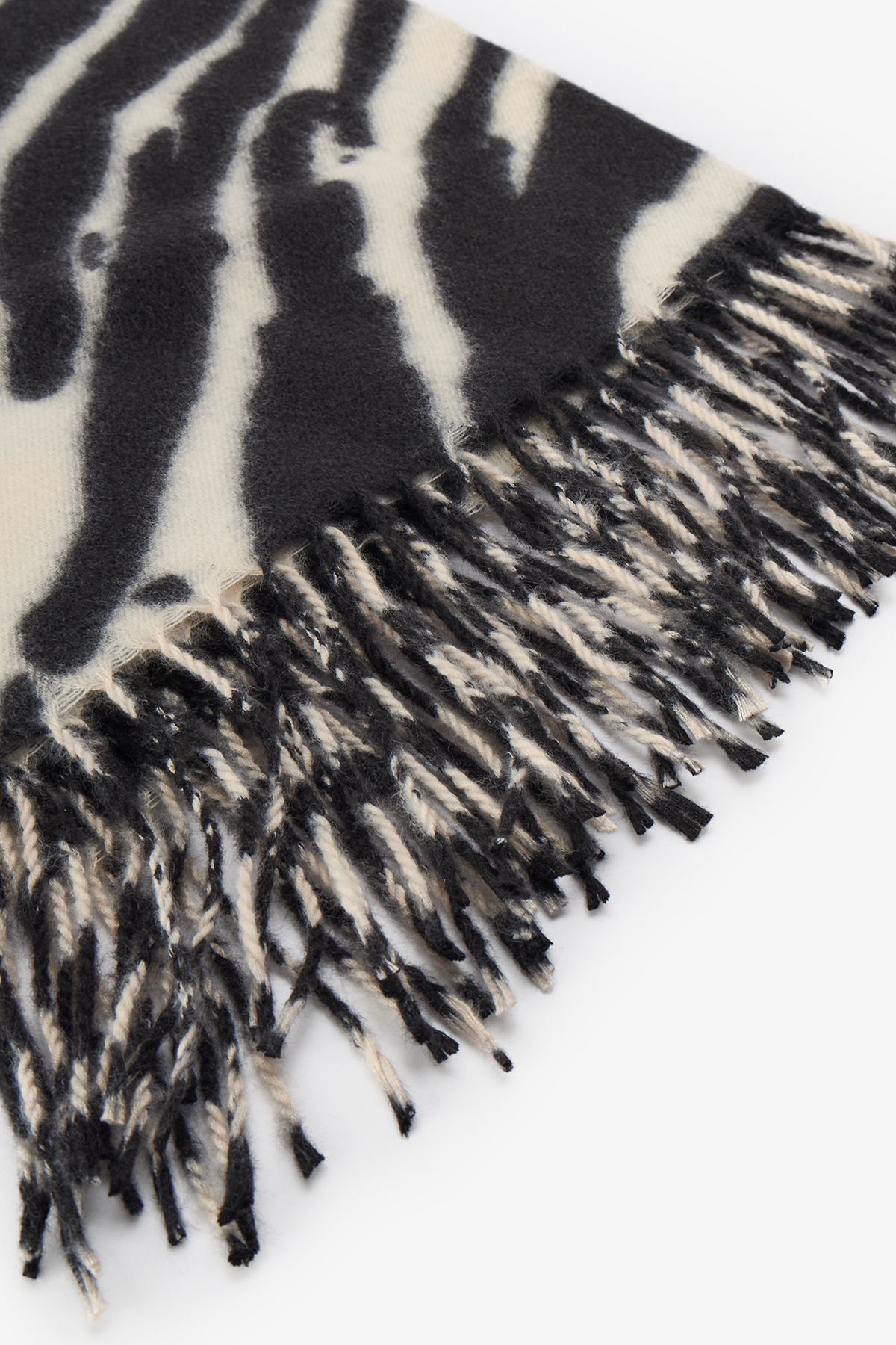 Penti Zebra Atkı görsel 2