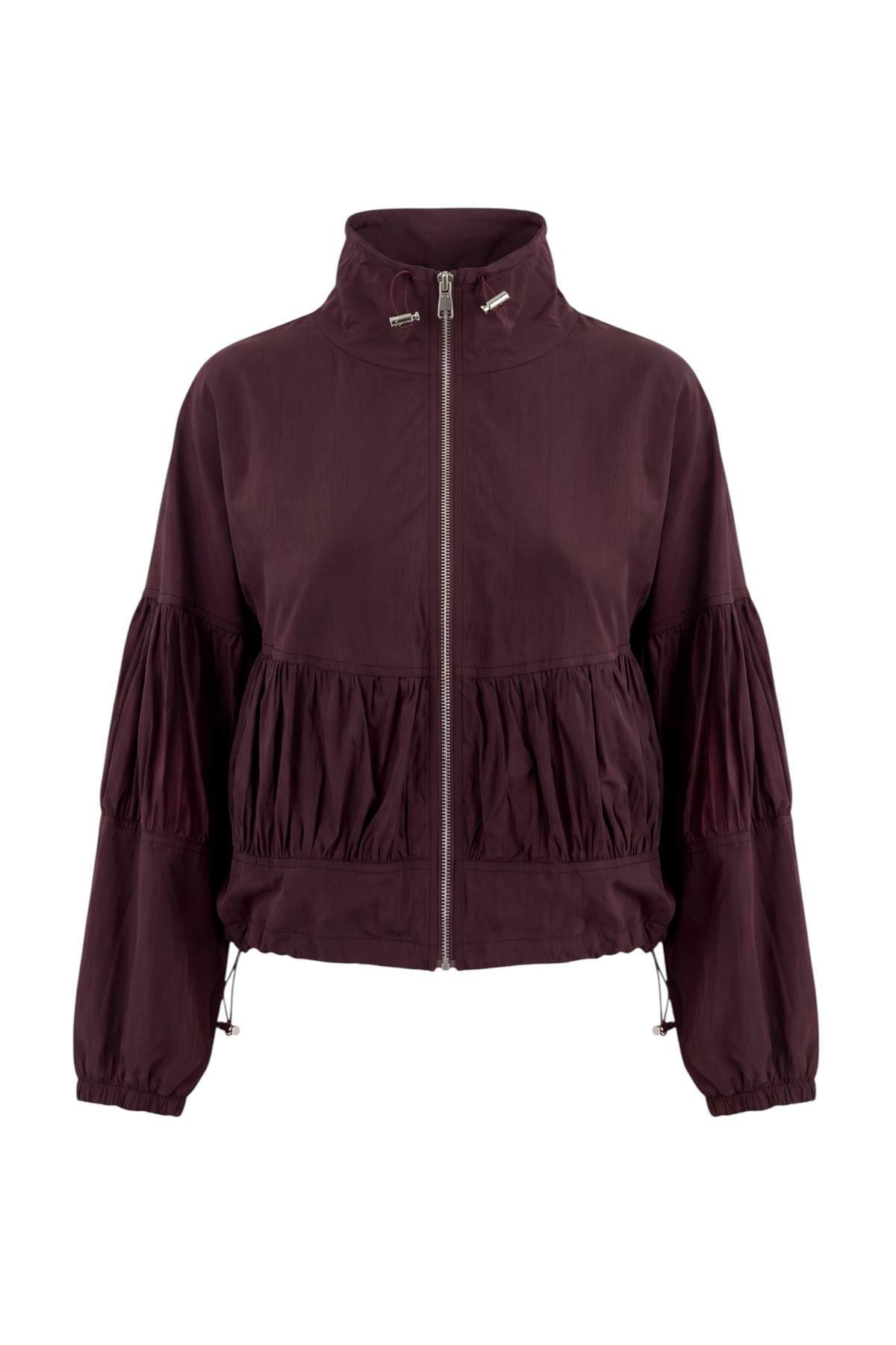 Trendyolmilla Mürdüm Oversize Kalıp Büzgü Detaylı İnce Ceket Mont TWOAW27MO00130