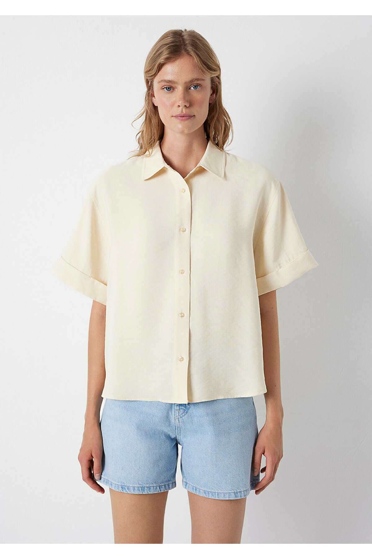 Modal TENCEL TM Karışımlı Sarı Gömlek Oversize / Geniş Kesim 1211488-70067 — اکرو — تصویر 4 از 8