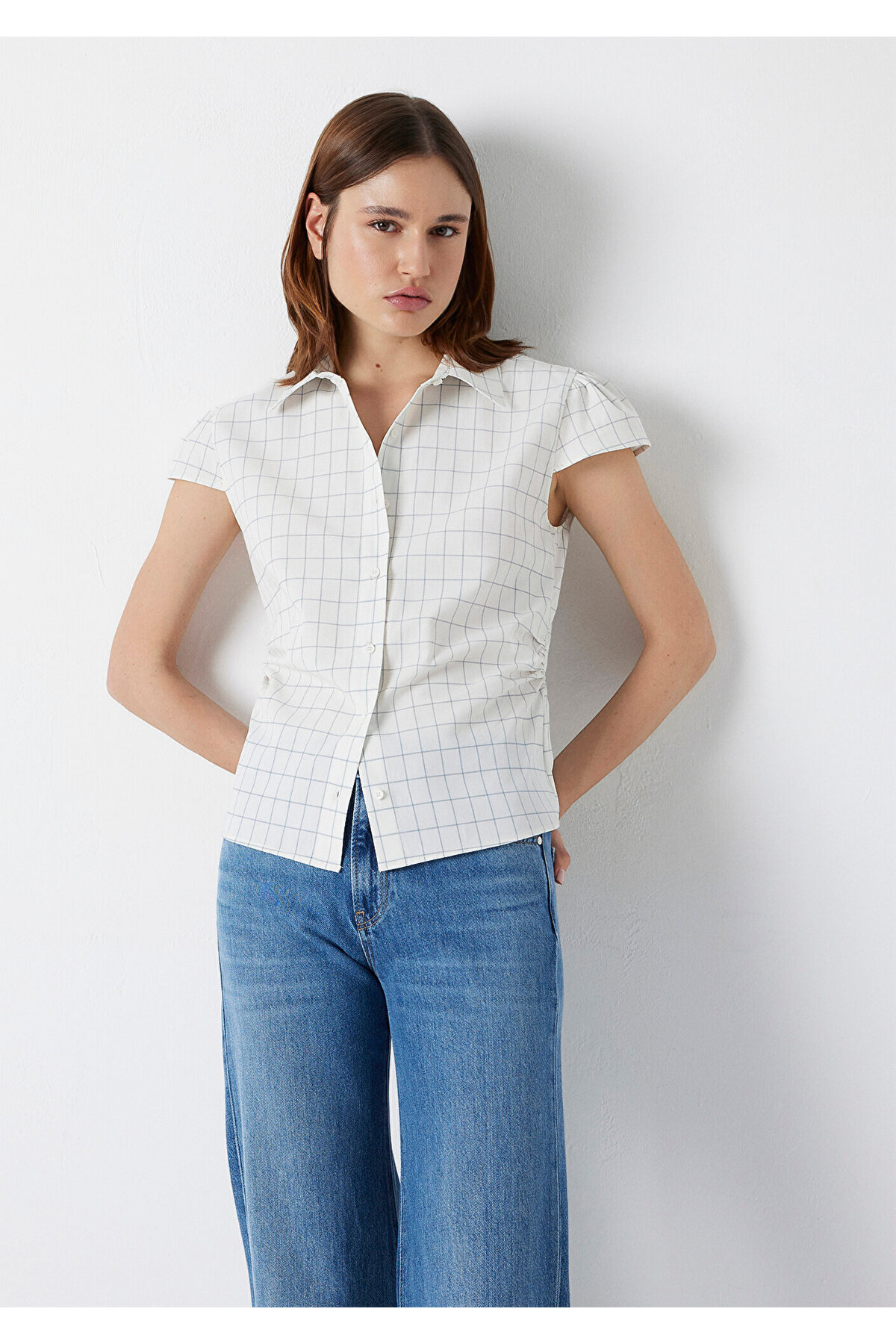 Kareli Kısa Kol Gömlek Slim Fit / Dar Kesim 1220431-A6900 — سفید — تصویر 2 از 8