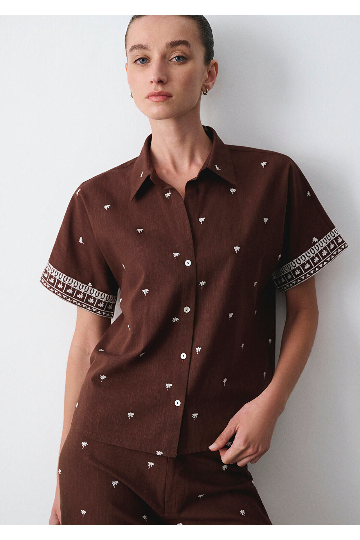 Etnik Baskılı Kahverengi Gömlek Loose Fit / Bol Rahat Kesim 1211439-91493 — قهوه‌ای — تصویر 2 از 5