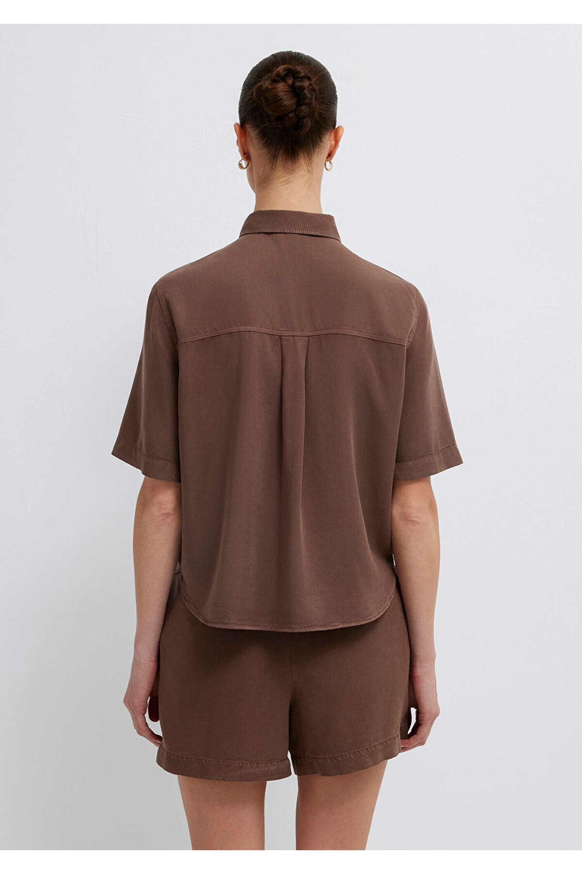 Kısa Kollu Kahverengi Gömlek Loose Fit / Bol Rahat Kesim 1211458-87537 — قهوه‌ای — تصویر 6 از 8