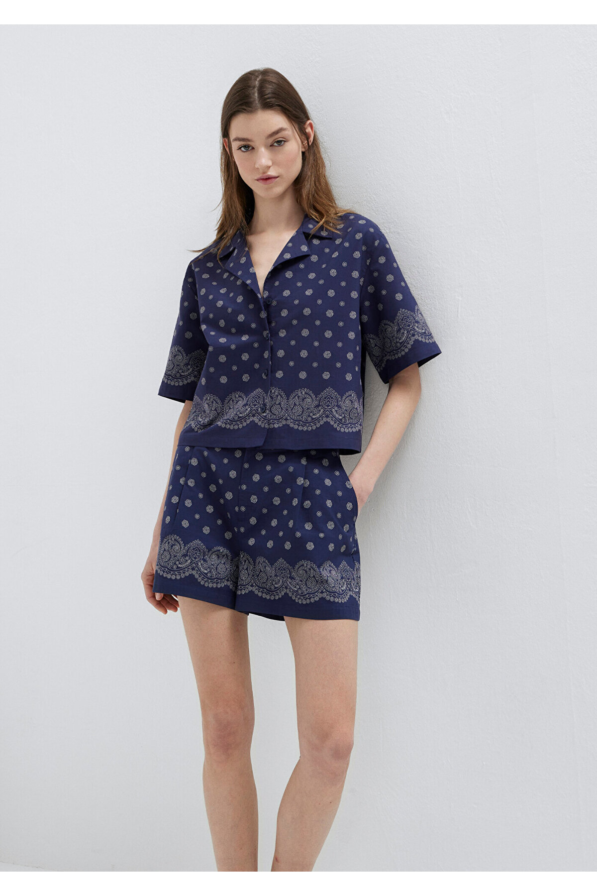 Mavi Etnik Baskılı Lacivert Gömlek Loose Fit / Bol Rahat Kesim 1211446-91499 — سرمهای