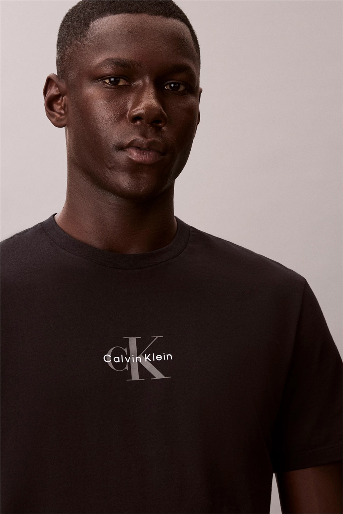 Calvin Klein Ss 30S Micro Monologo Tee Erkek Bisiklet Yaka T-Shirt Siyah görsel 5