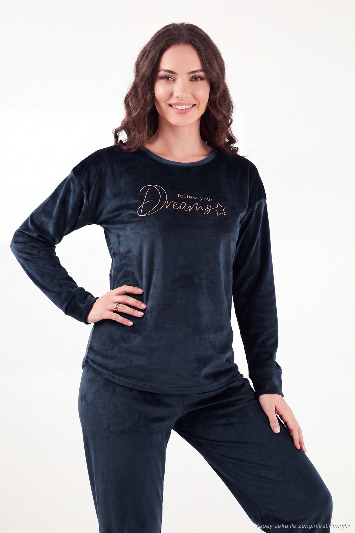 Lela Bisiklet Yaka Yumuşak Dokulu Parlak Kadife Pijama Takımı Kadın PİJAMA TAKIMI 6094209 görsel 3