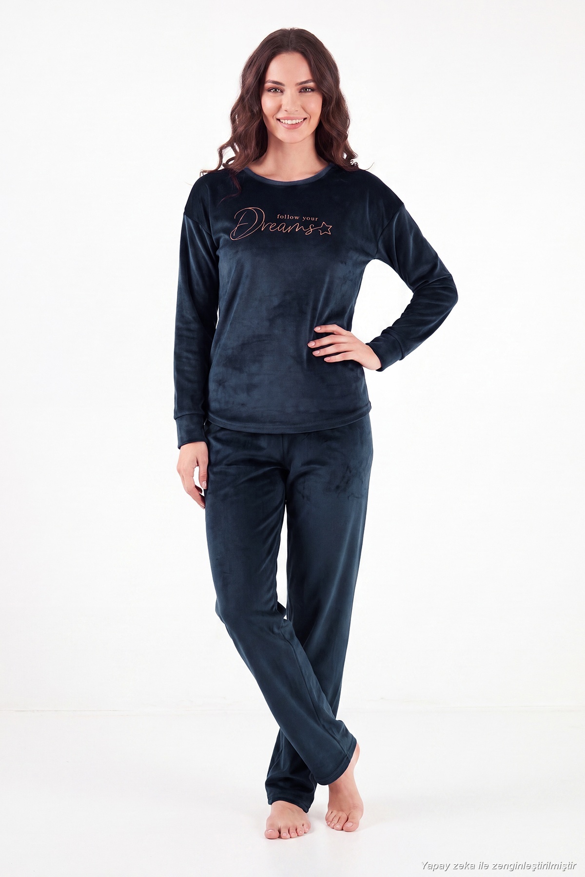 Lela Bisiklet Yaka Yumuşak Dokulu Parlak Kadife Pijama Takımı Kadın PİJAMA TAKIMI 6094209 görsel 4