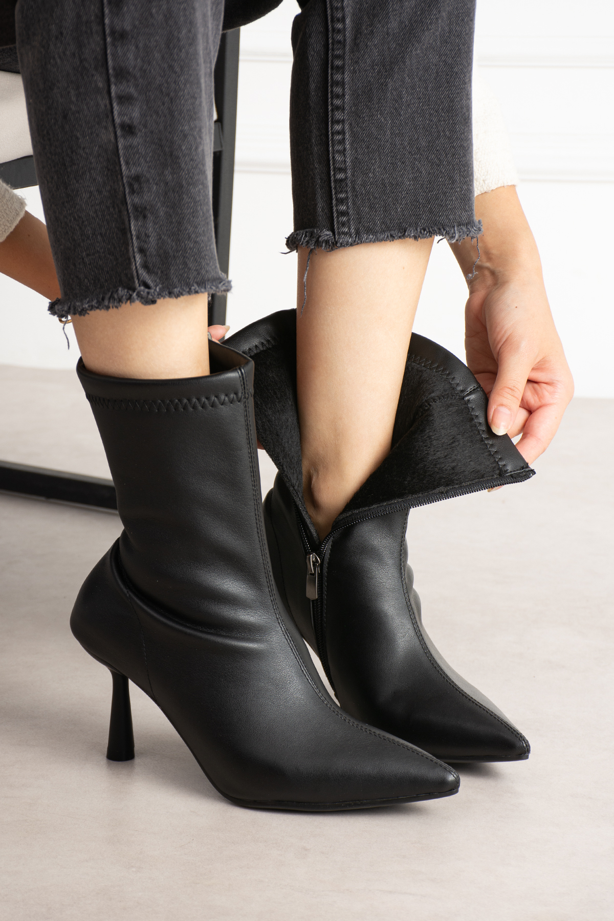 dabab shoes MARYA Kadın Siyah Streç Cilt Sivri Burun Sıcak Astarlı Fermuarlı 7 Cm İnce Topuklu Bot Bootie görsel 3