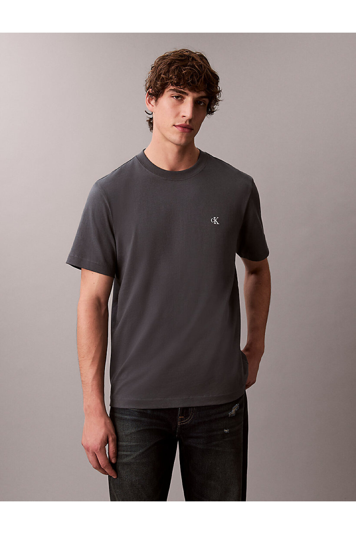 تیشرتمردانهCalvin Kleinخاکستری