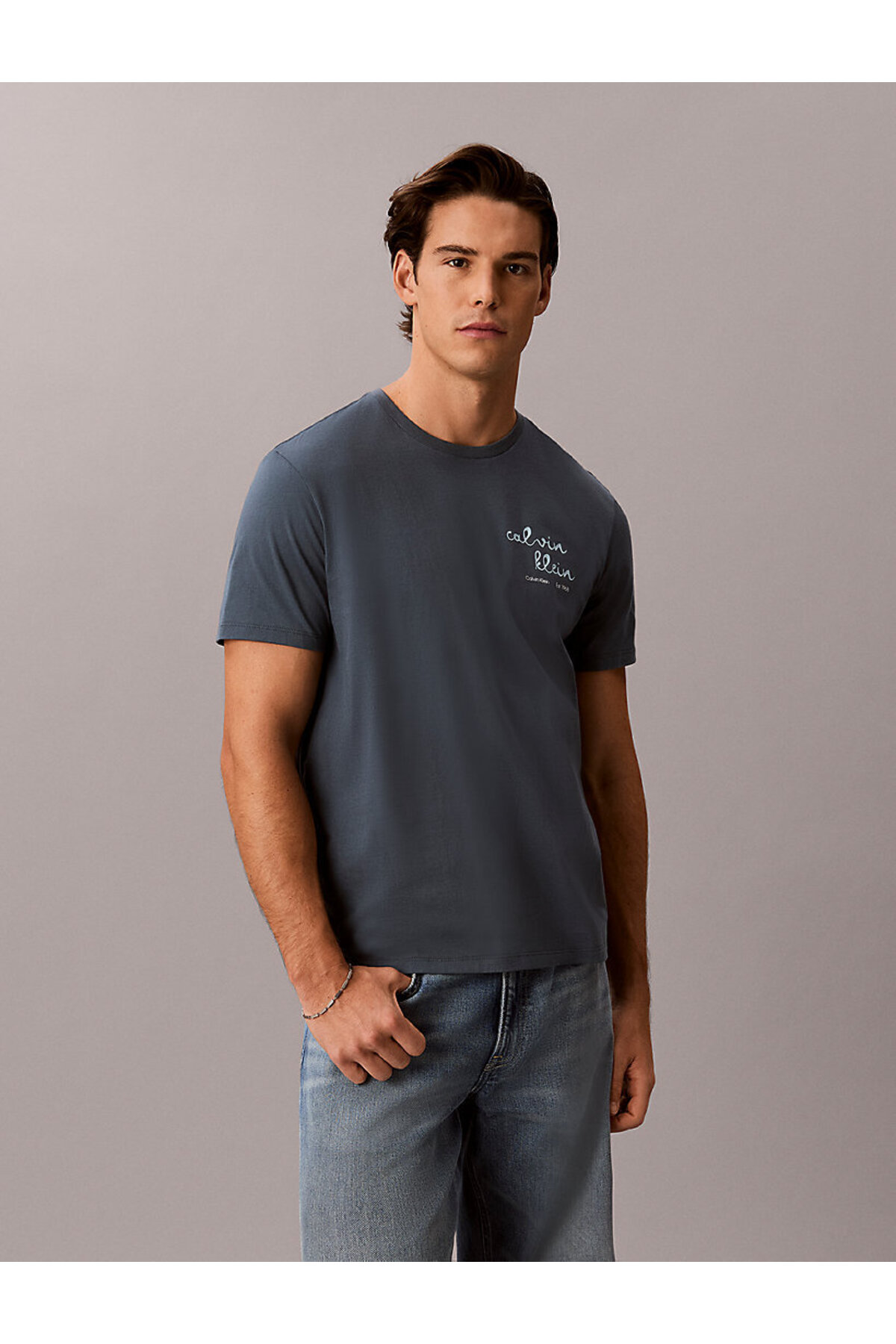 تیشرتمردانهCalvin Kleinخاکستری