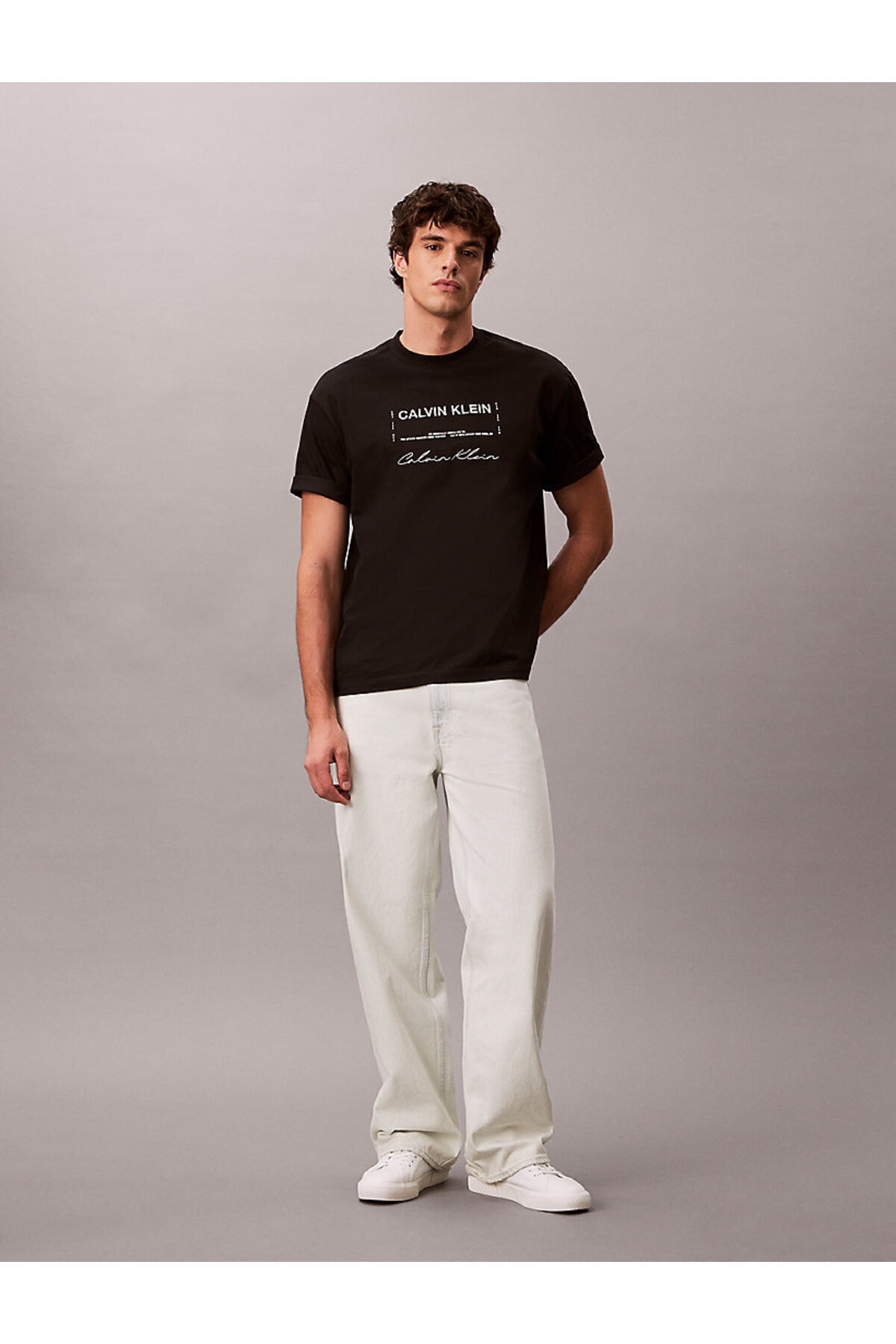 تیشرتمردانهCalvin Kleinمشکی