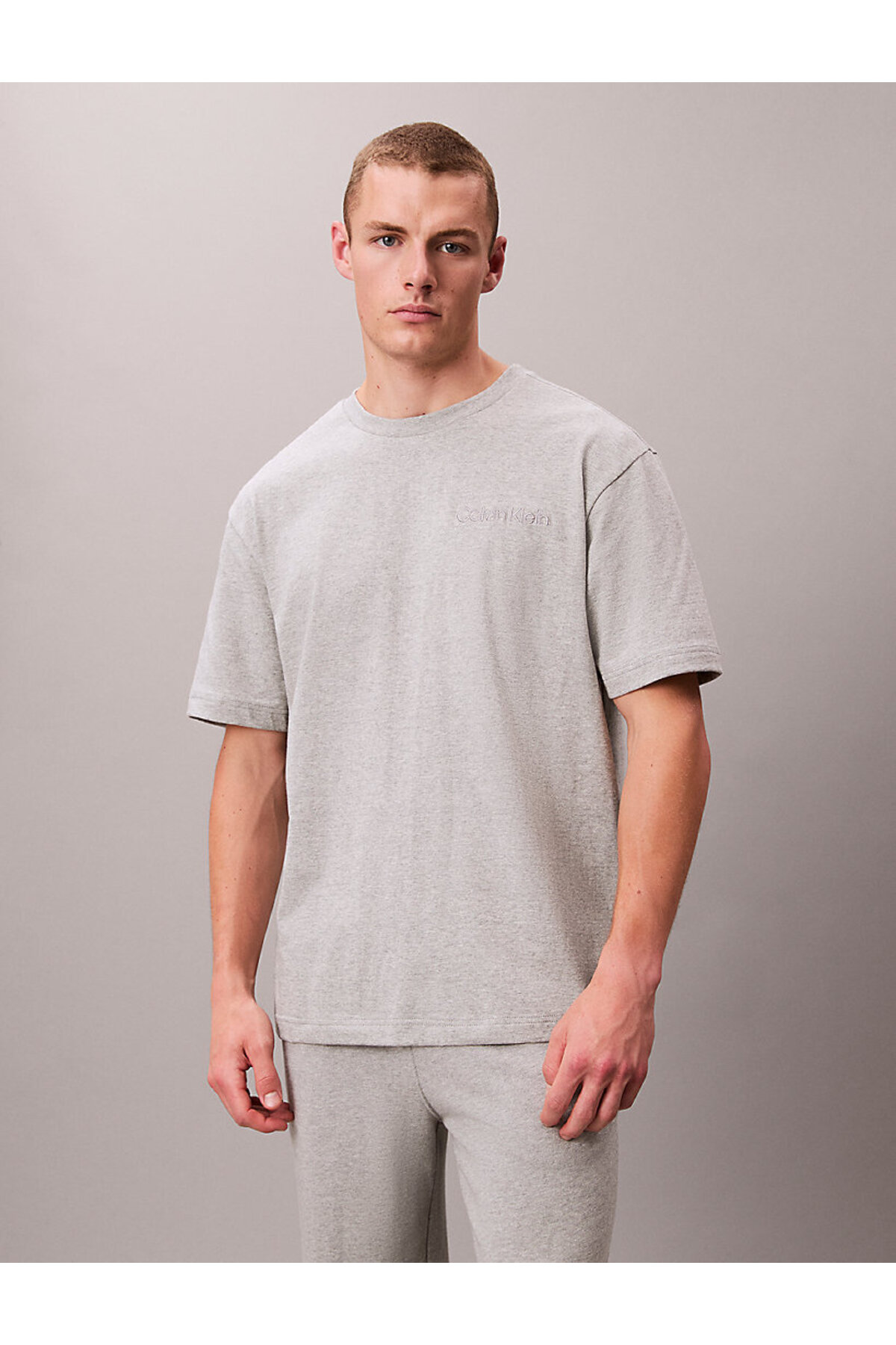تیشرتمردانهCalvin Kleinخاکستری
