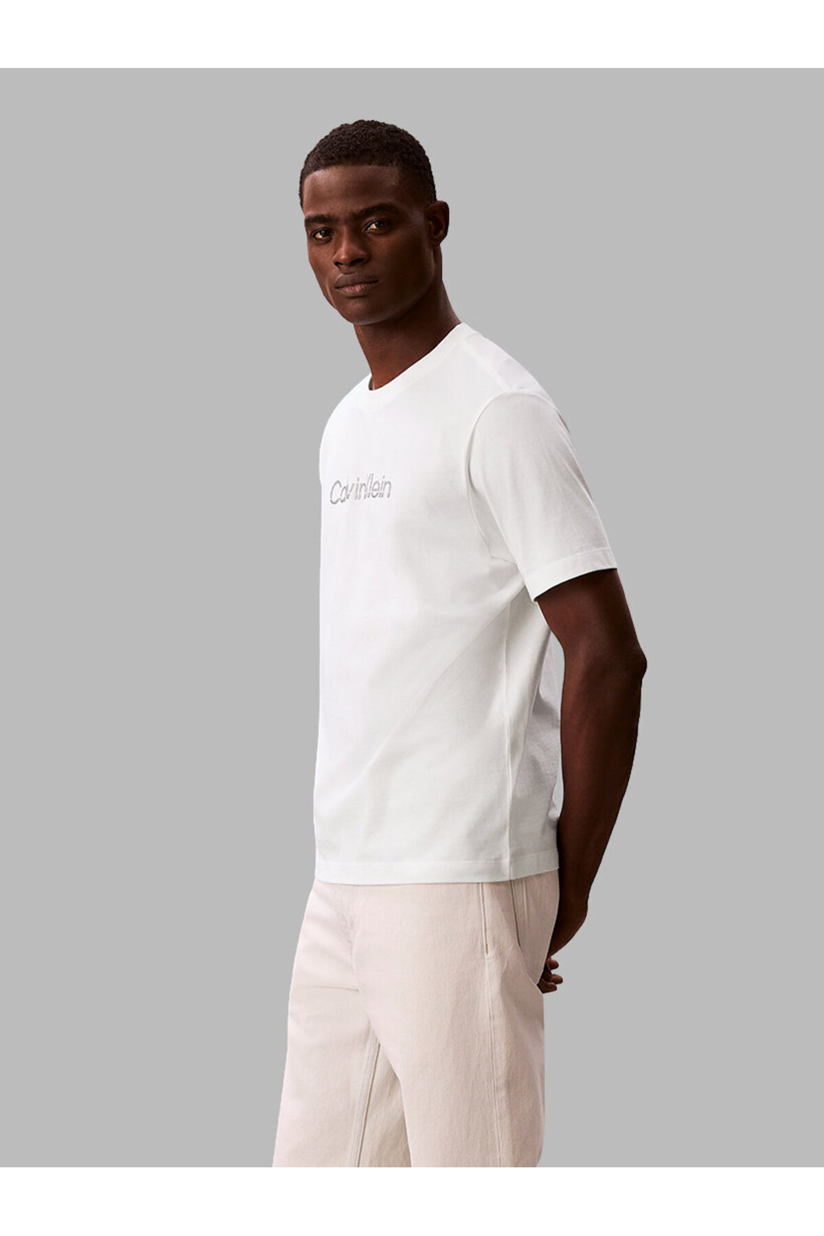 تیشرتمردانهCalvin Kleinسفید تیشرتمردانهCalvin Kleinسفید