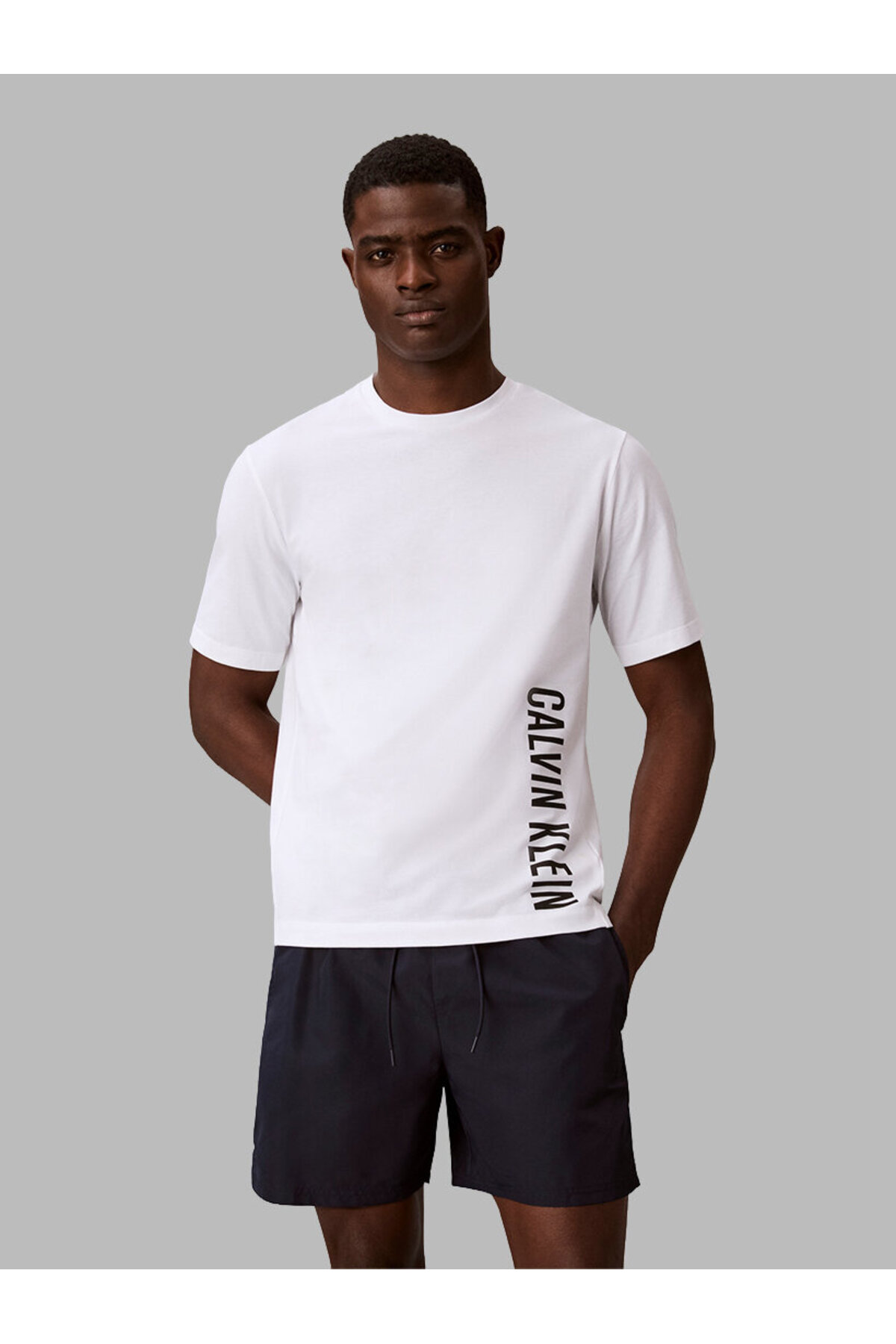 تیشرتمردانهCalvin Kleinسفید