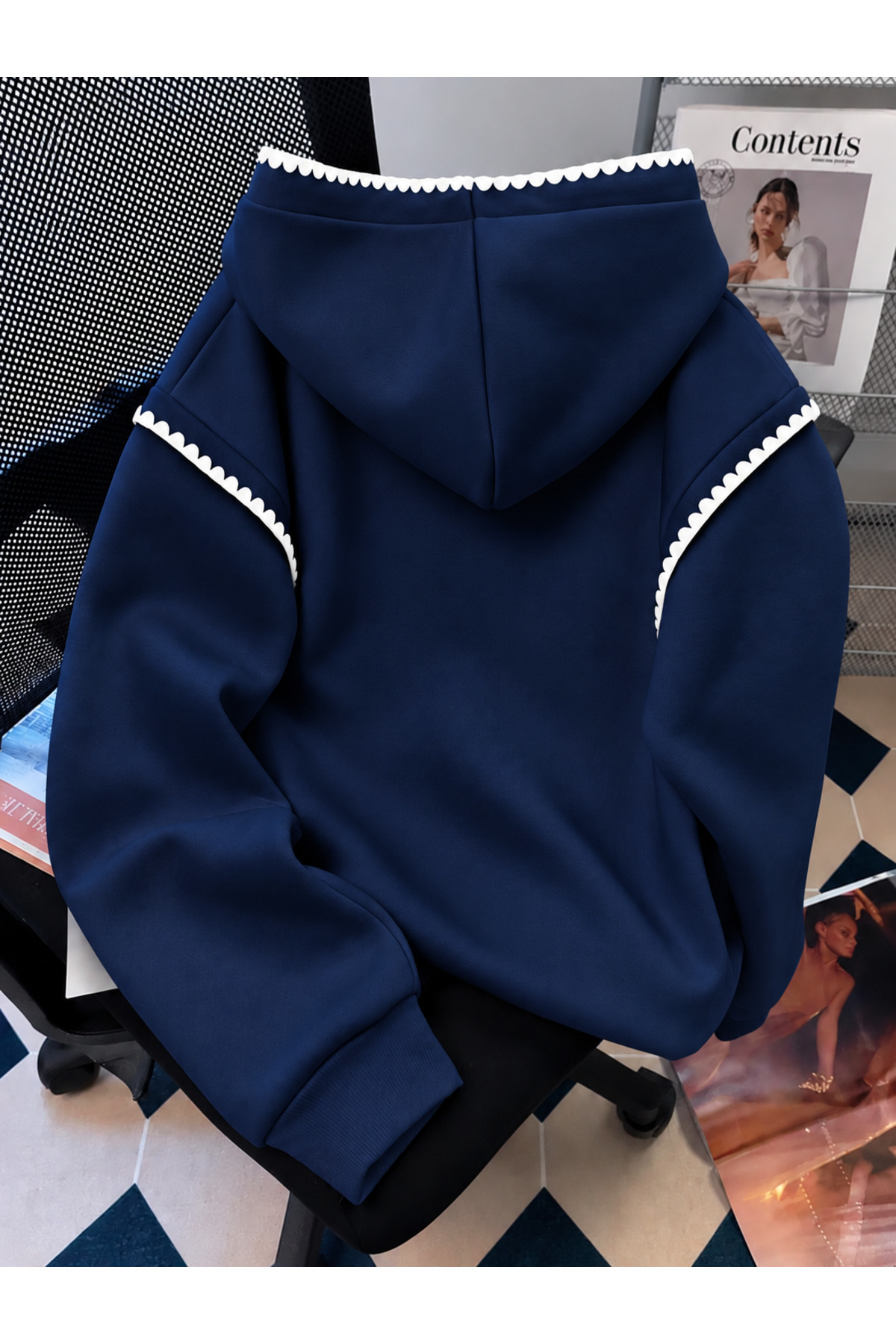MOONBULL Kadın Kapüşonlu Süs Dikiş Detaylı Minimalist Baskılı Kışlık Uzun Kollu Günlük Pamuklu Sweatshirt görsel 2