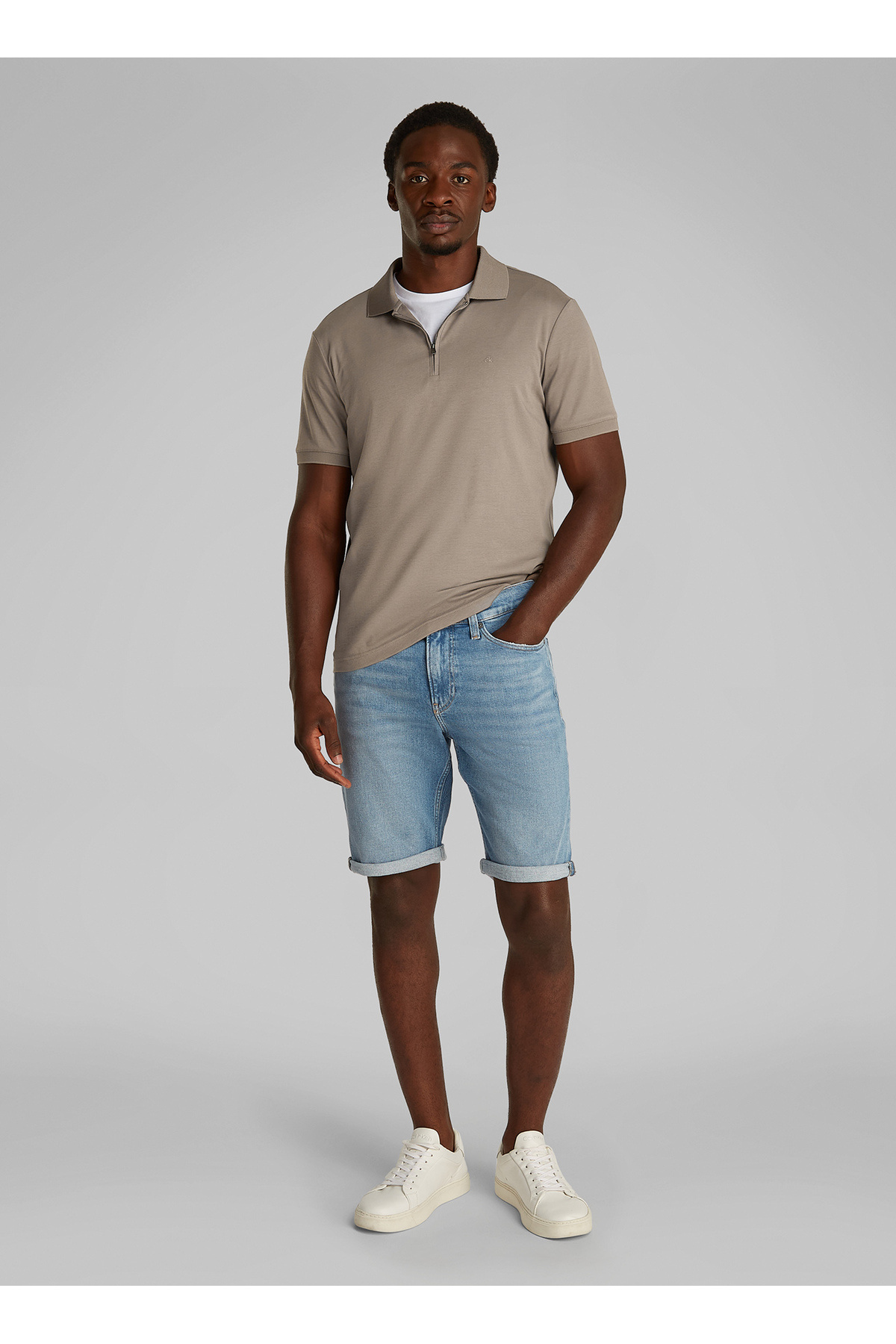 تیشرتمردانهCalvin Kleinخاکستری
