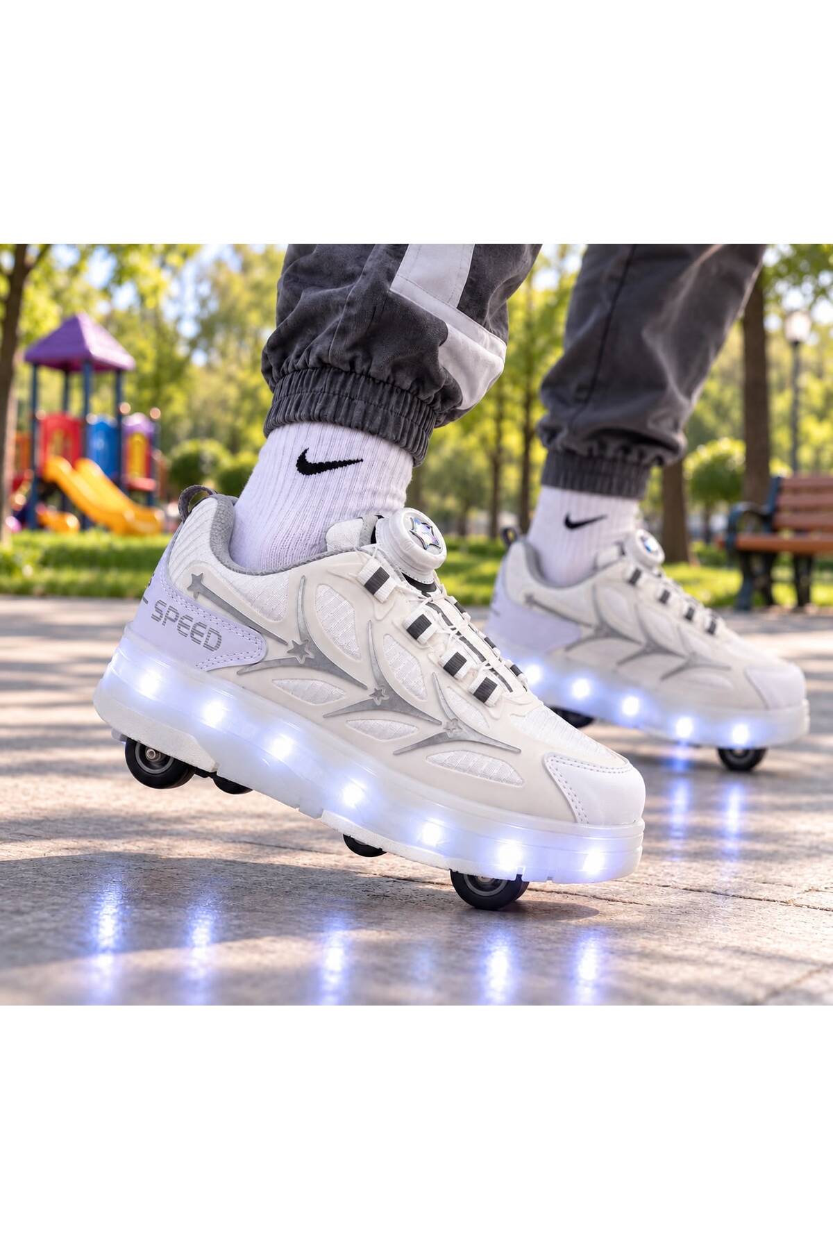 PAPUCUMUN DÜNYASI IŞIKLI MEKANİZMA BAĞCIKLI UNİSEX PATENLİ SNEAKER