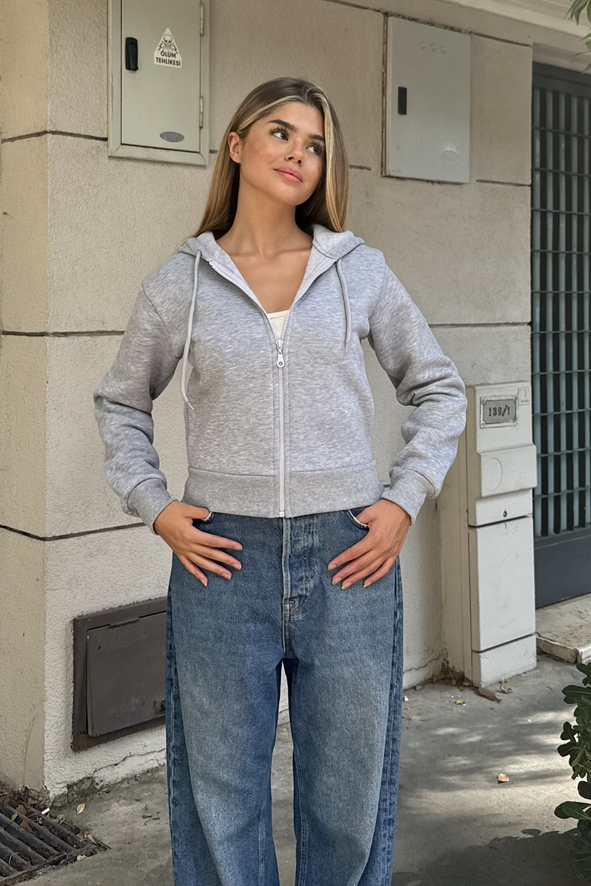 la & vetta Gri Kapüşonlu Oversize Crop Sweatshirt görsel 6