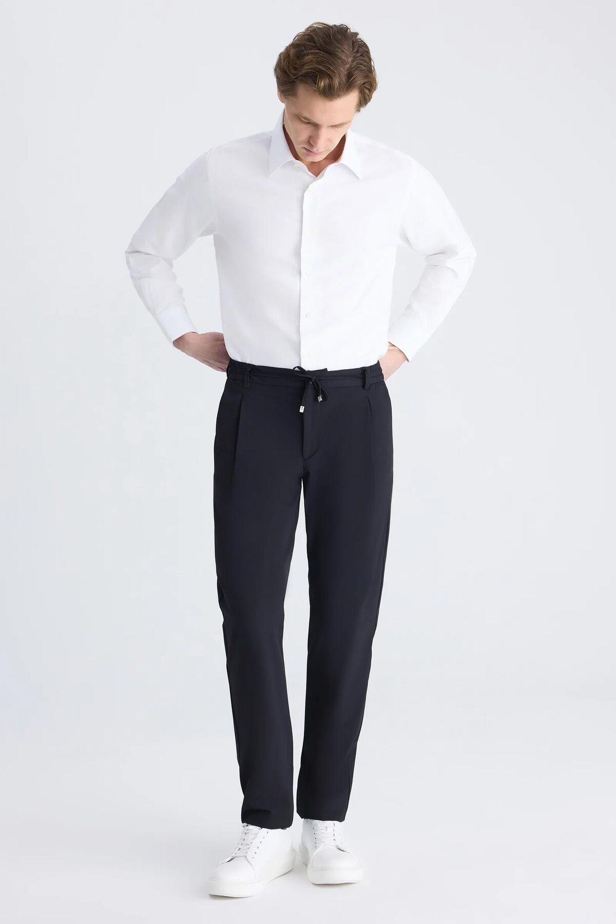 Relaxed Fit Siyah Jogger Pantolon — مشکی 5EC03TL02342M — تصویر 7 از 8