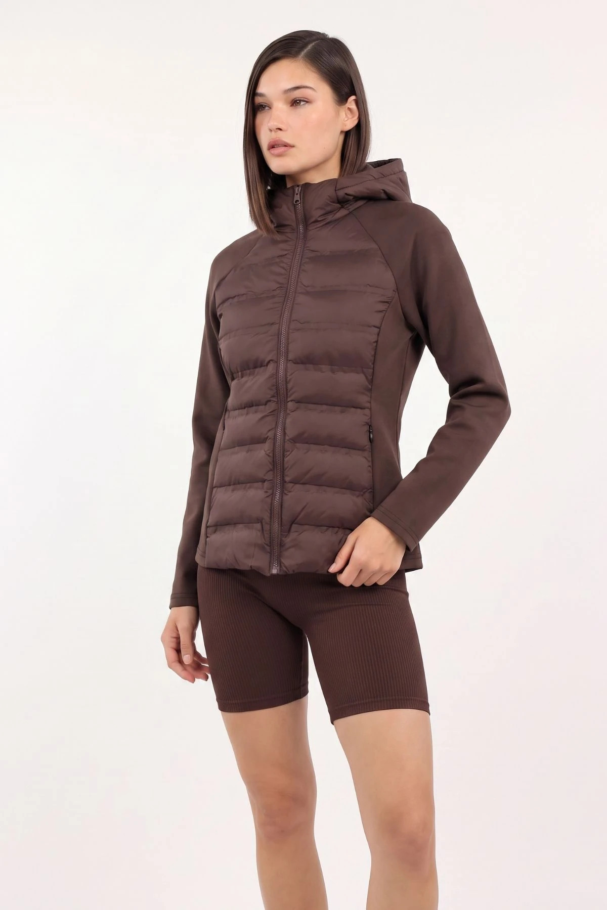 cemo Kapüşonlu Softshell Kollu Şişme Kadın Mont görsel 2