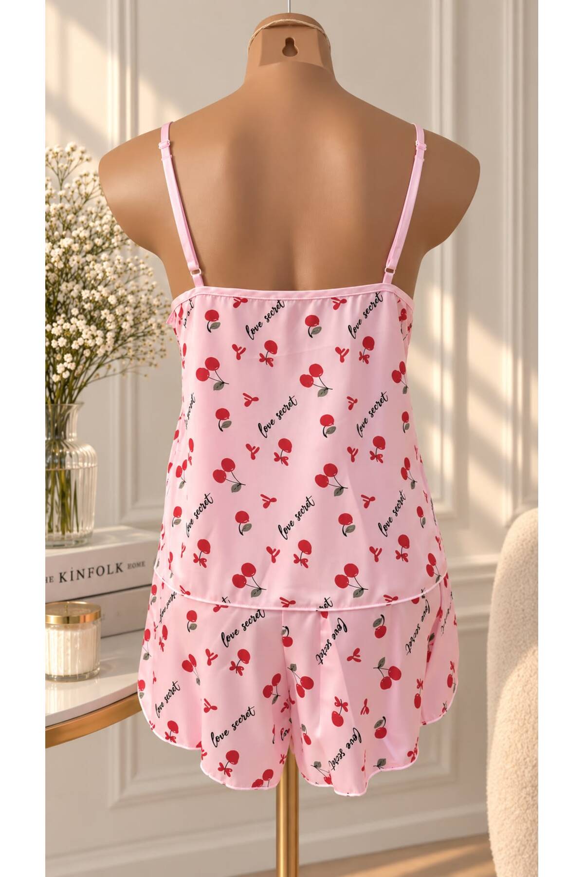 Lillie Love secret saten gecelik sabahlık detay