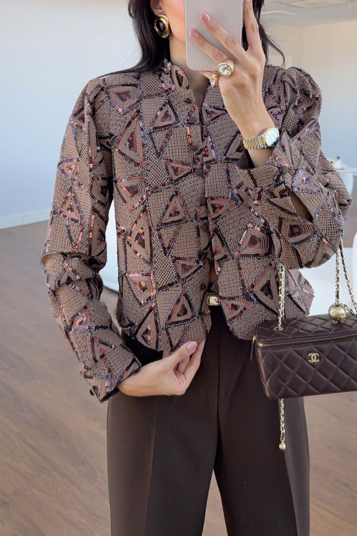 ژاکت قهوه ای پولک دار 3