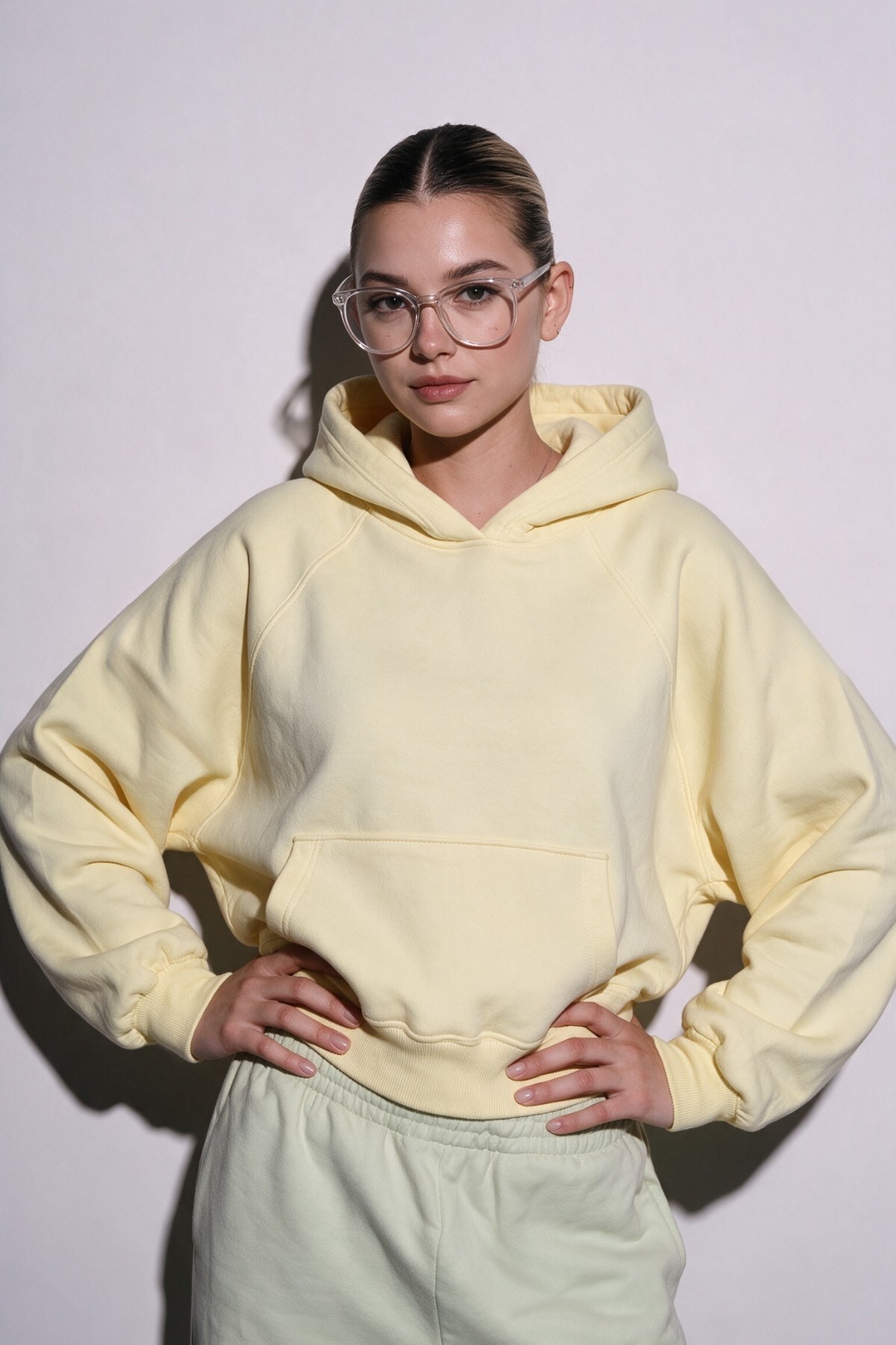 CrepTekstil Kadın Oversize Basic Hoodie Sweatshirt Açık Sarı, Kapüşonlu, Kanguru Cepli, 3 İplik Şardonlu Polar