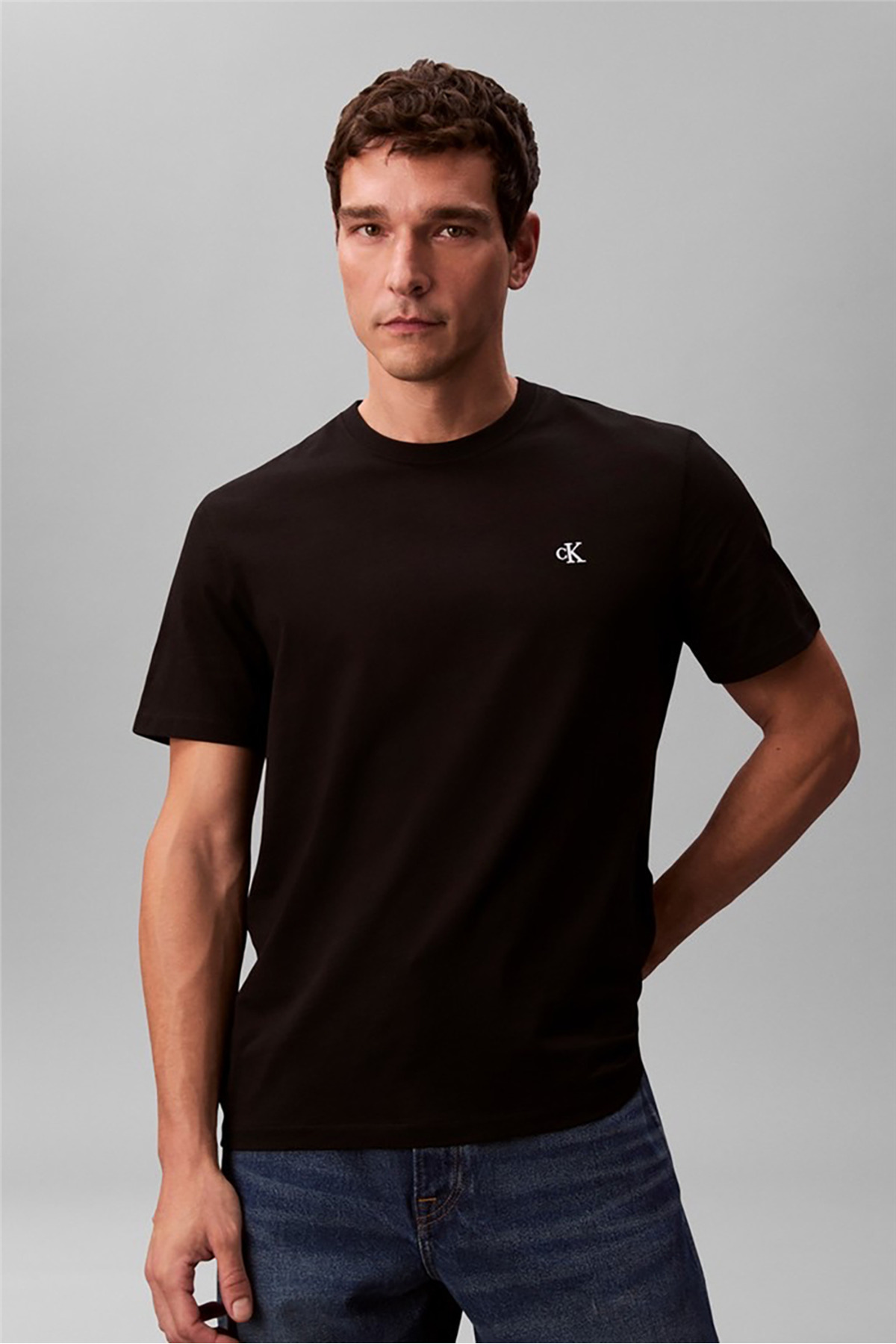 تیشرتمردانهCalvin Kleinمشکی