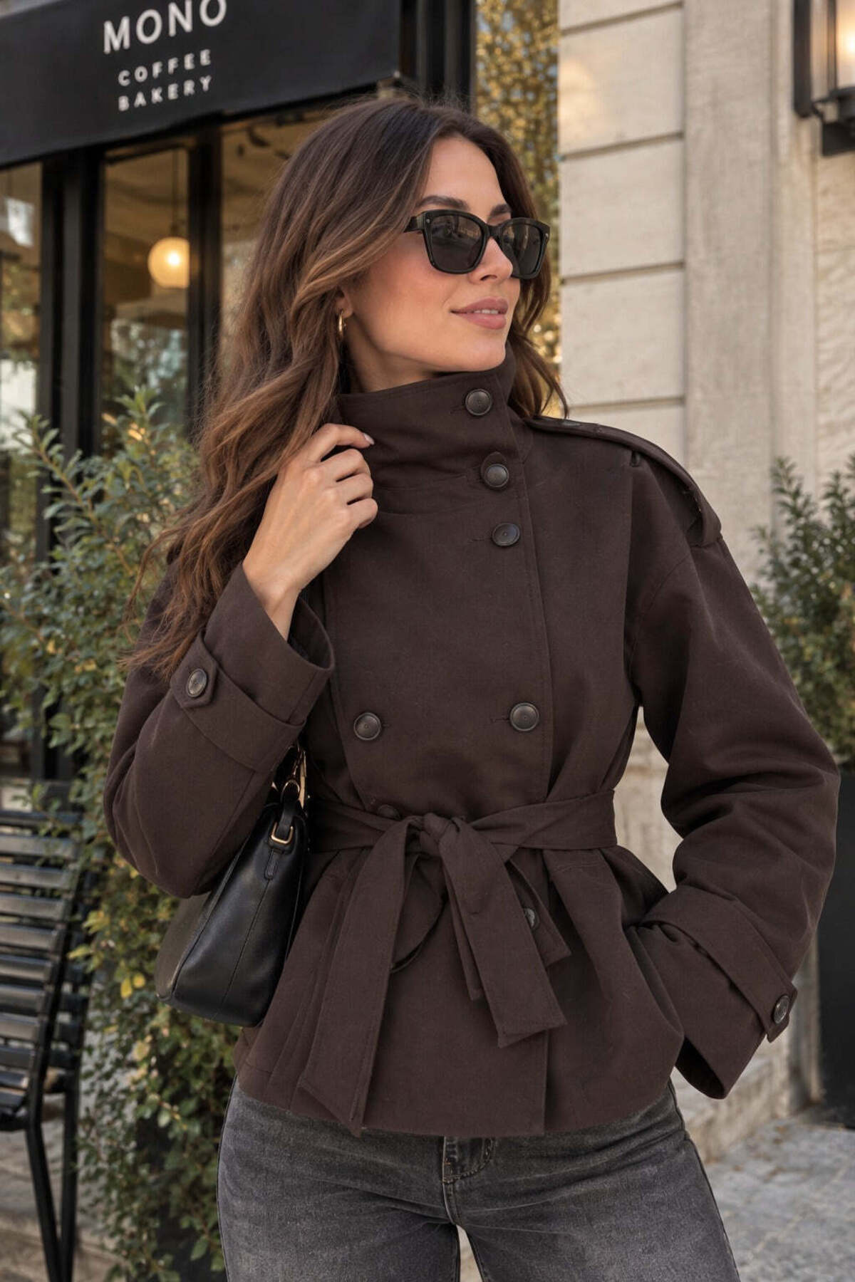 unika boutique Kadın Dik Yaka Kuşaklı Kısa Trençkot