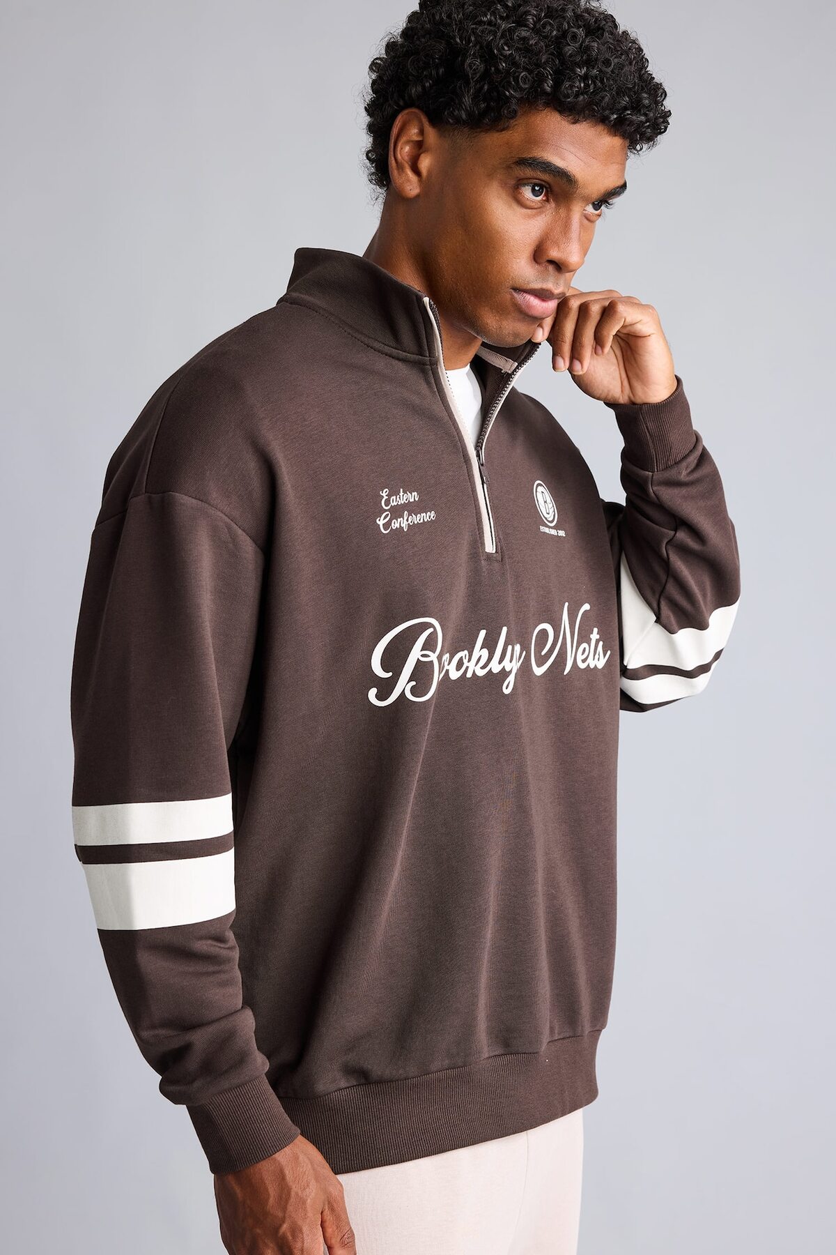 DeFacto NBA Brooklyn Nets Yarım Fermuarlı Dik Yaka Oversize Sweatshirt H9639AX26AU
