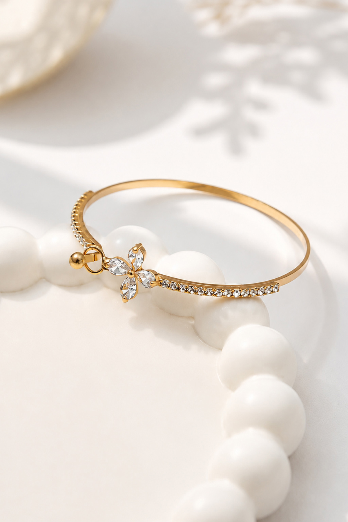 TREND COLLECTİON Minimal Zarif Çiçek Taşlı Kadın Gold Bileklik
