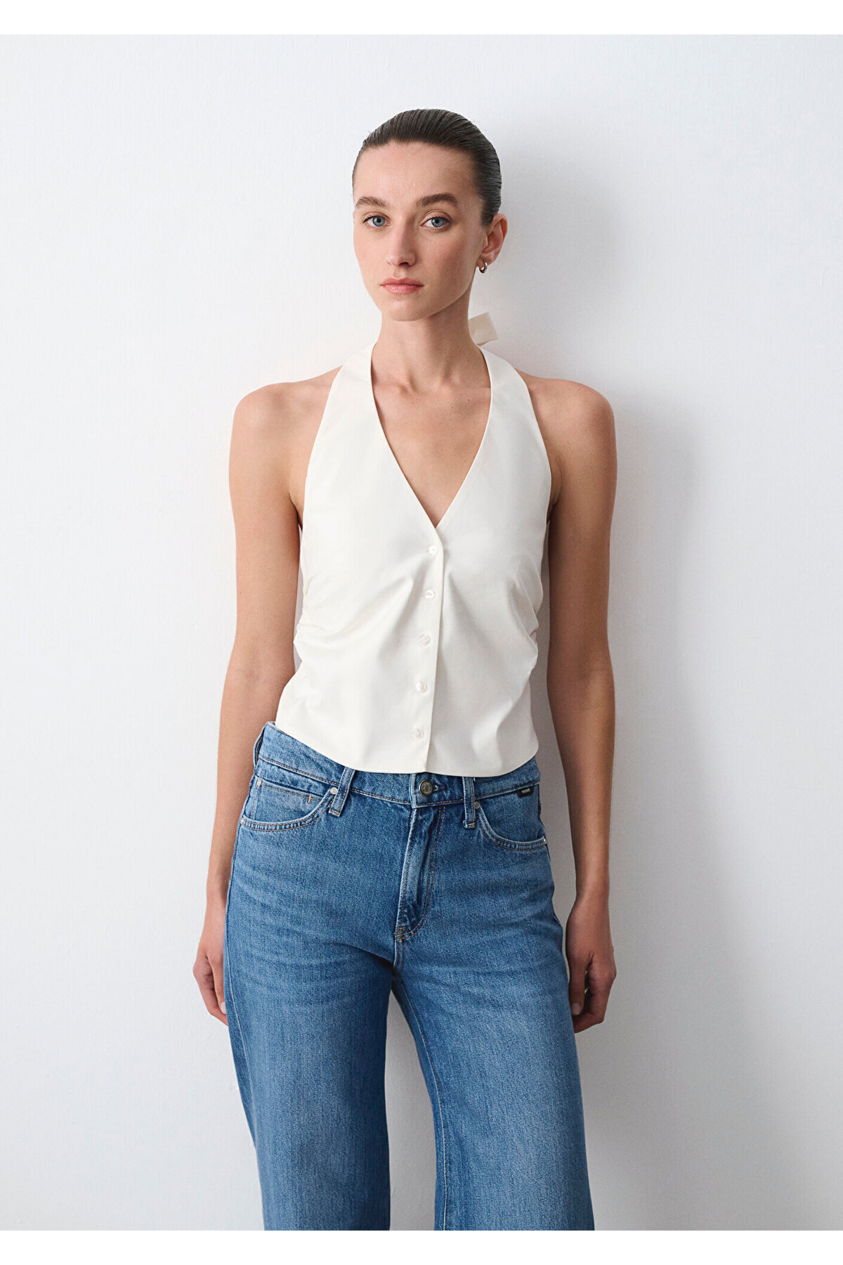 Düğmeli Halter Yaka Ekru Gömlek Slim Fit / Dar Kesim 1211646-70057 — اکرو — تصویر 4 از 7