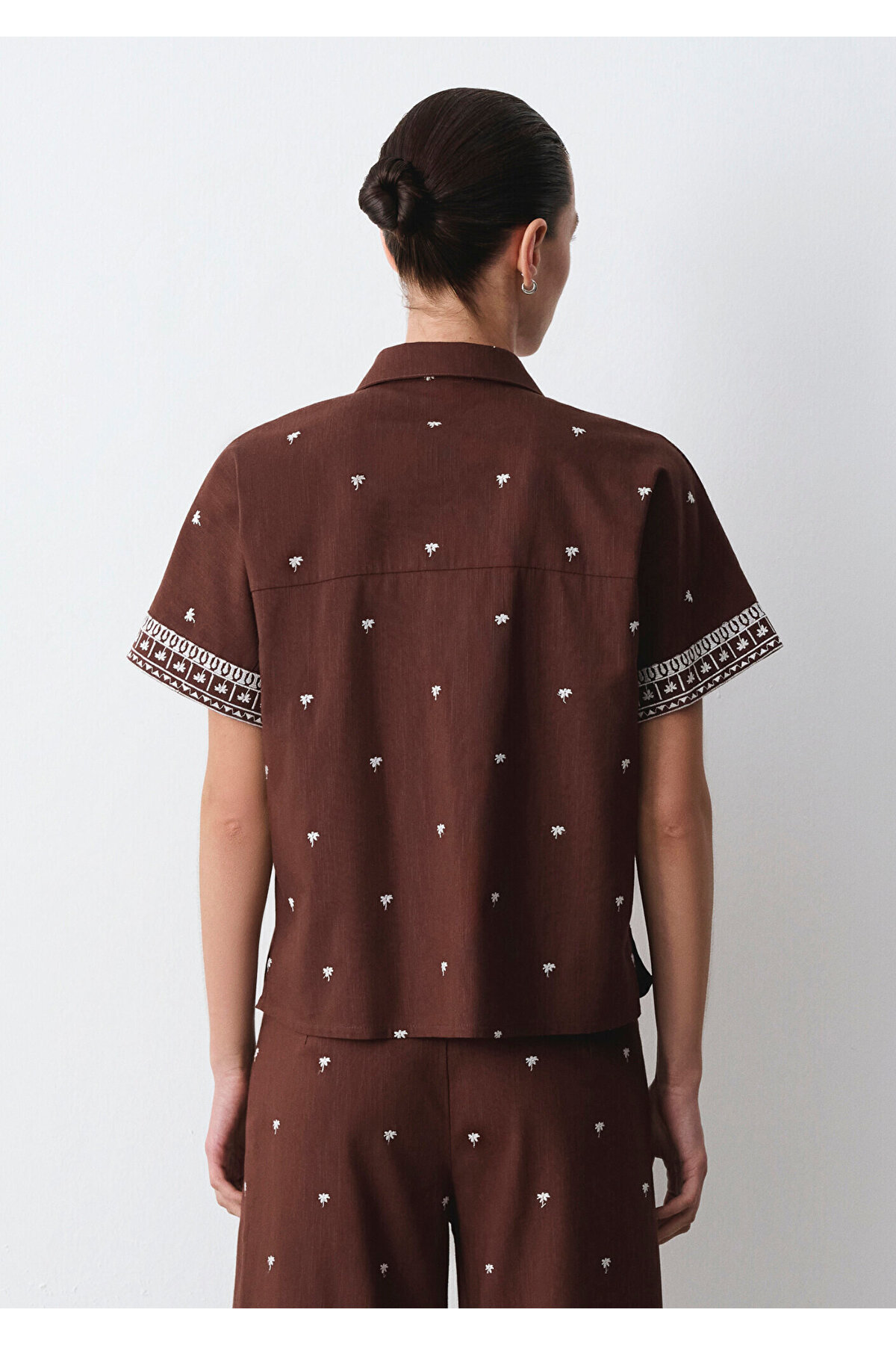 Etnik Baskılı Kahverengi Gömlek Loose Fit / Bol Rahat Kesim 1211439-91493 — قهوه‌ای — تصویر 4 از 5