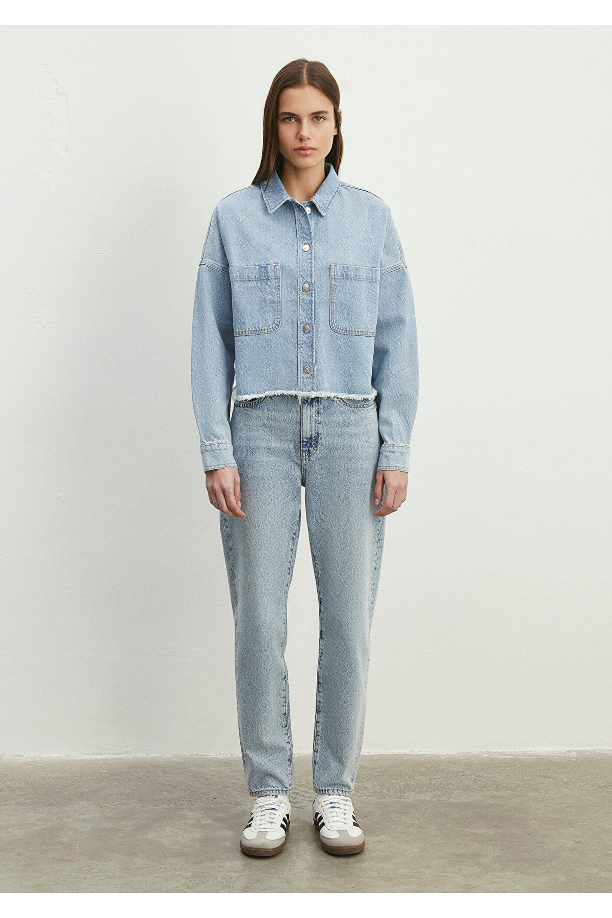 90lar Açık Jean Gömlek Crop / Kısa Kesim 1210244-86442 — آبی — تصویر 2 از 5