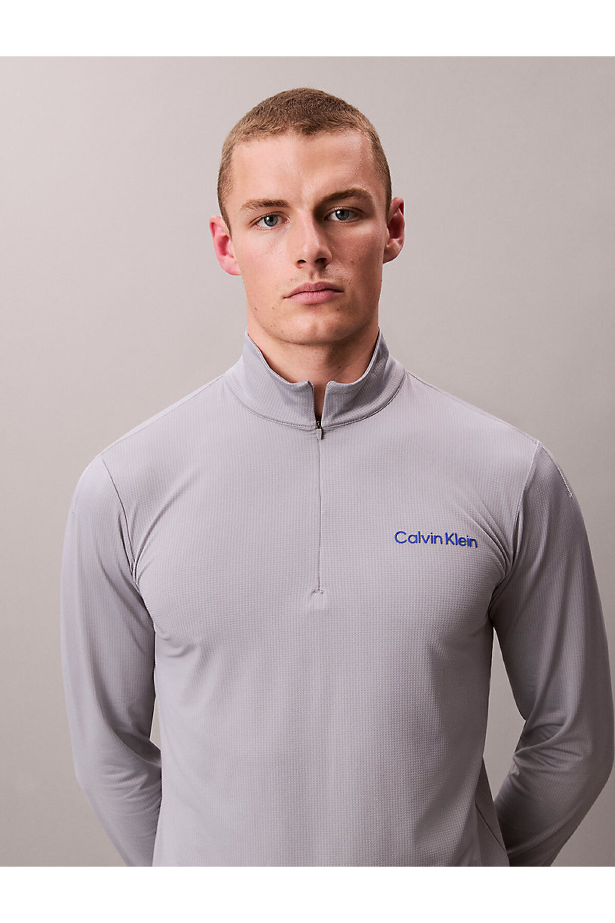 تیشرتمردانهCalvin Kleinخاکستری
